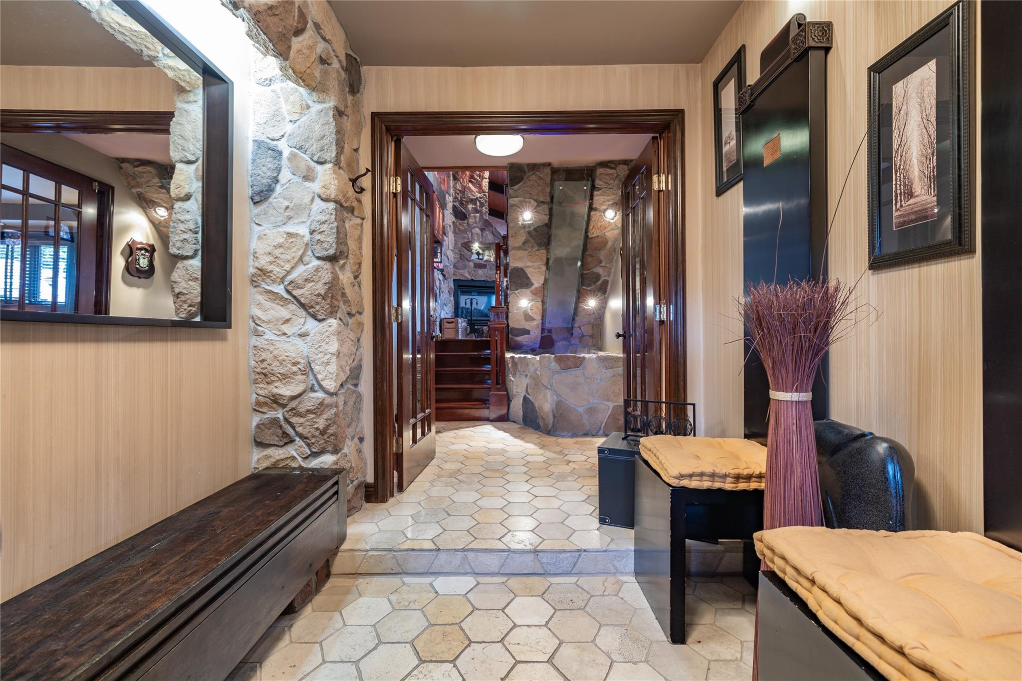 1 Willa Way, Massapequa, NY 11758