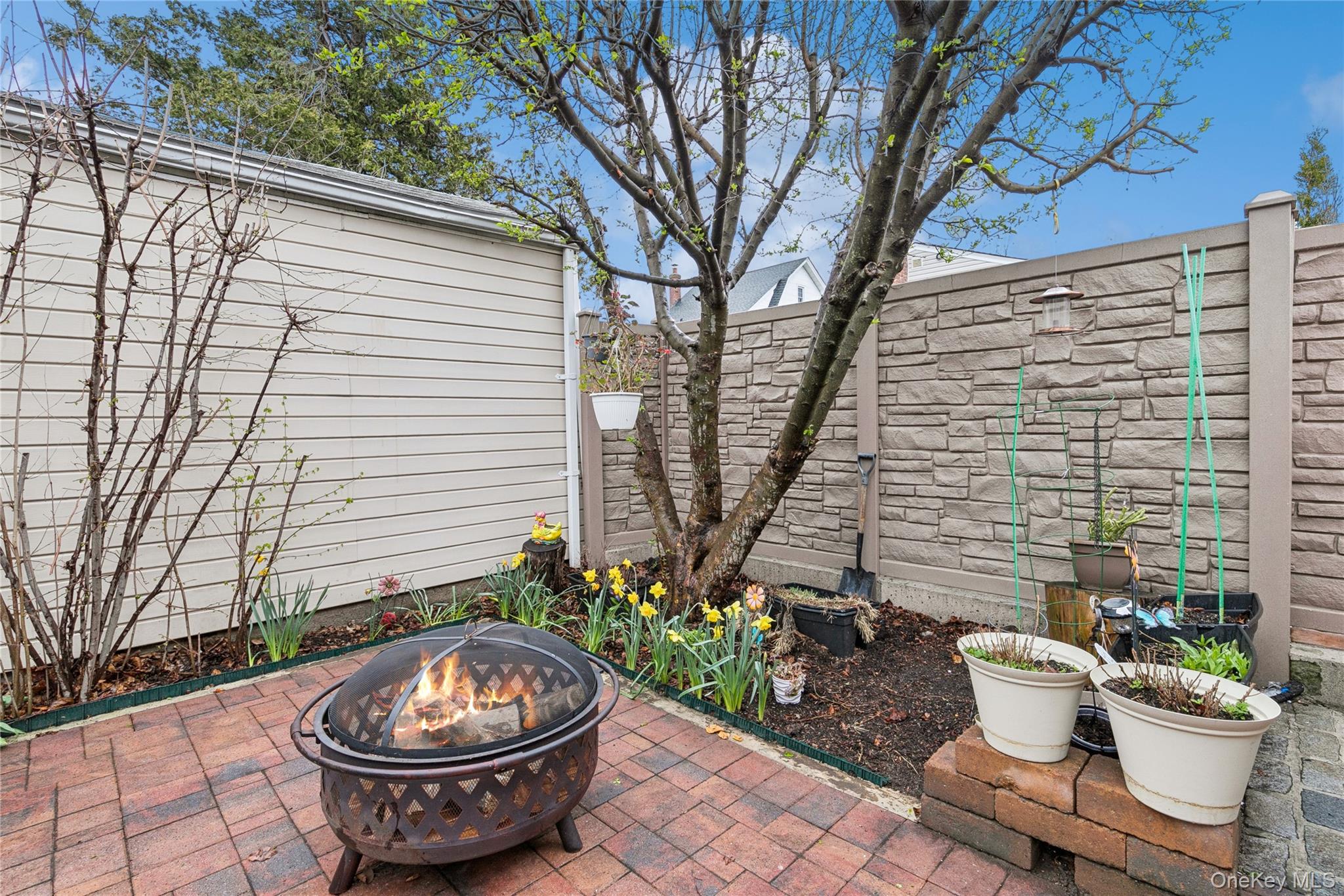 87-15 258th Street, Floral Park, NY 11001