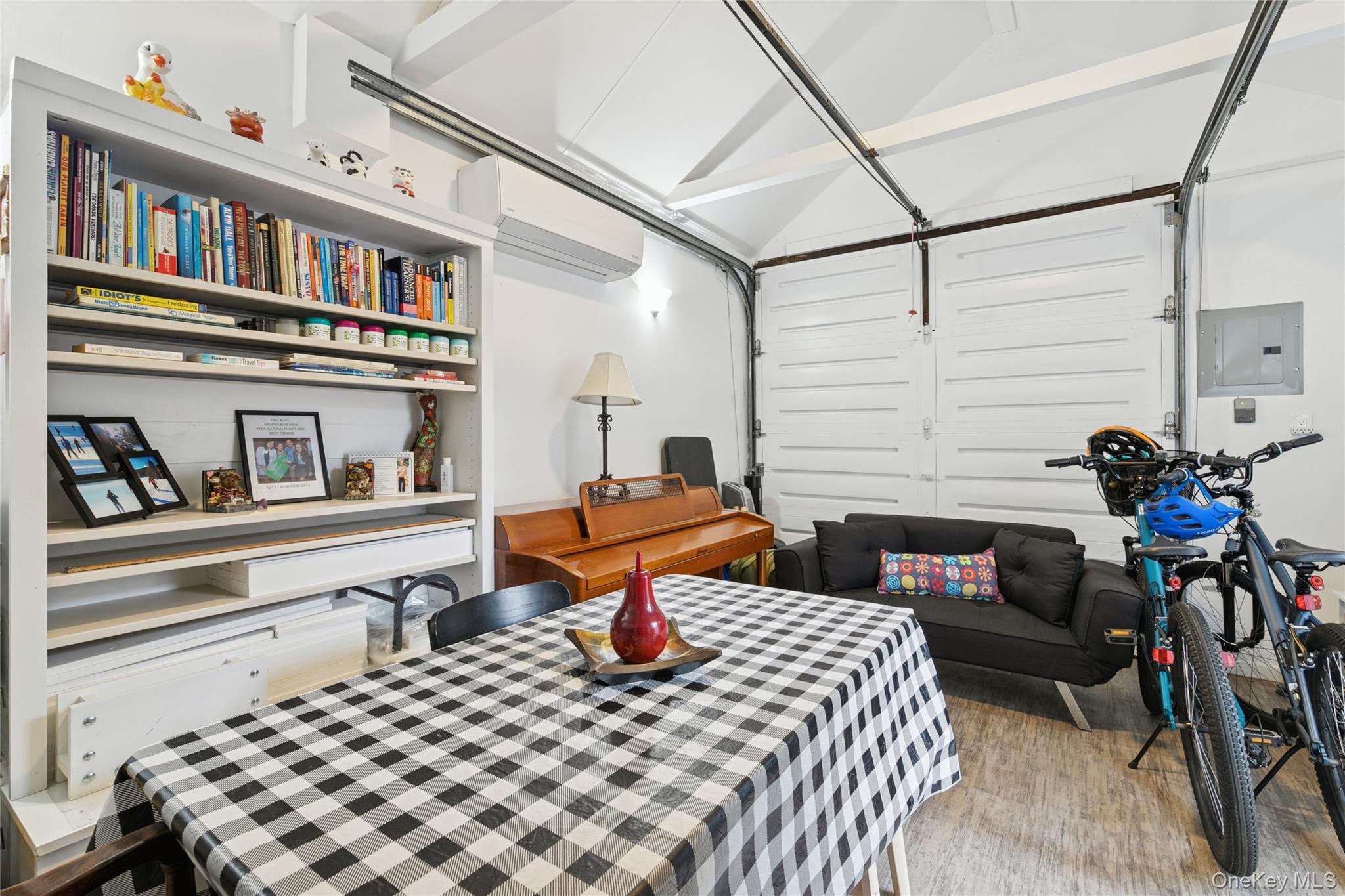 87-15 258th Street, Floral Park, NY 11001