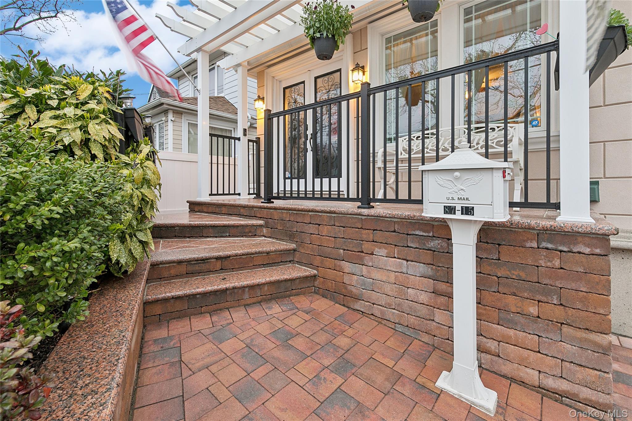 87-15 258th Street, Floral Park, NY 11001