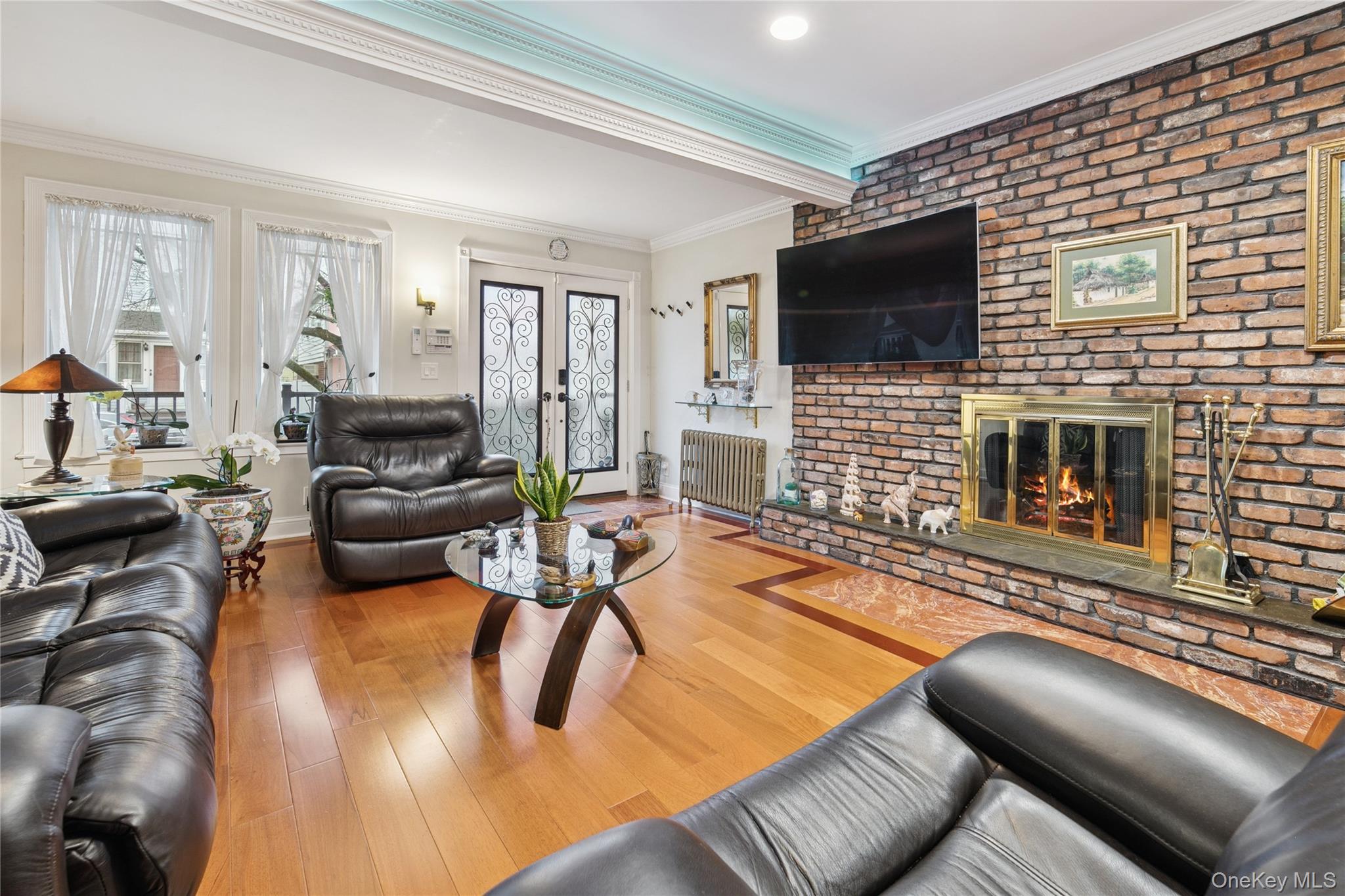 87-15 258th Street, Floral Park, NY 11001