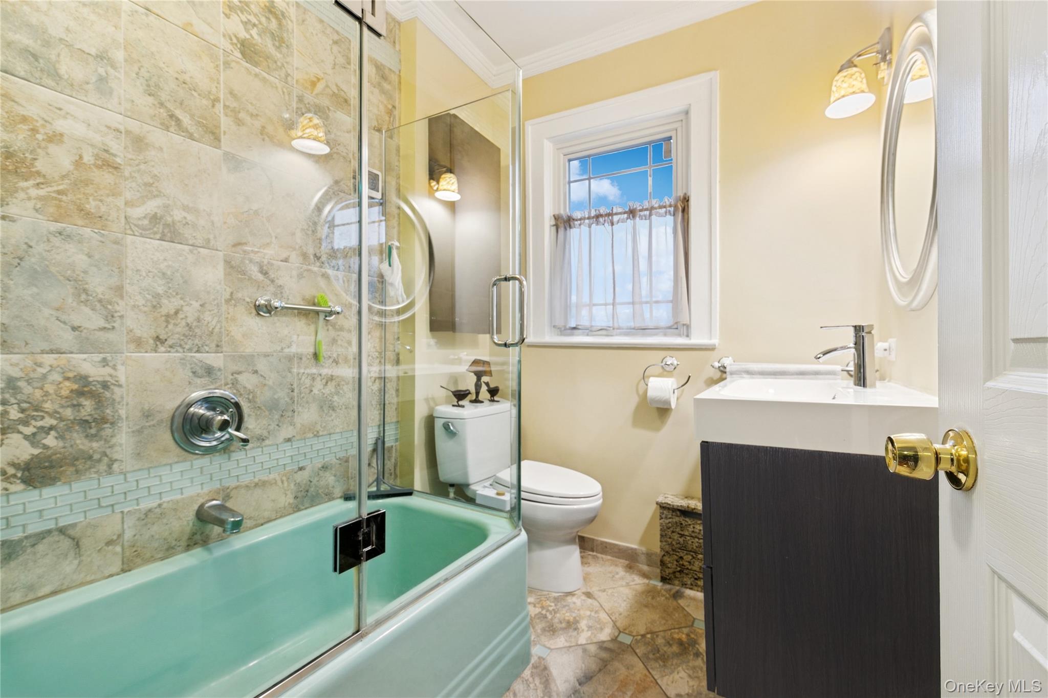 87-15 258th Street, Floral Park, NY 11001