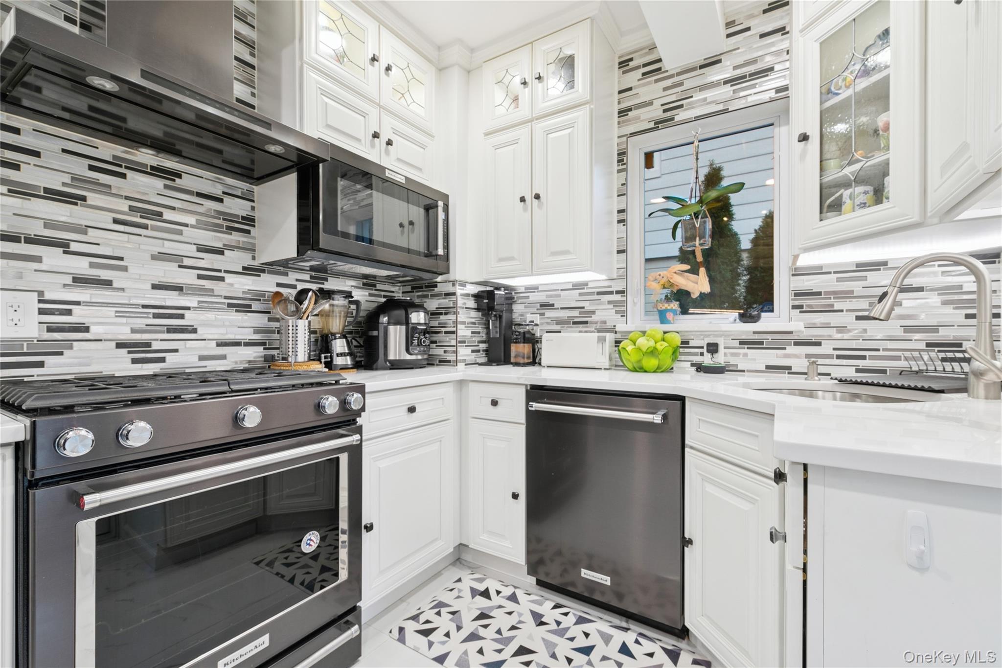 87-15 258th Street, Floral Park, NY 11001