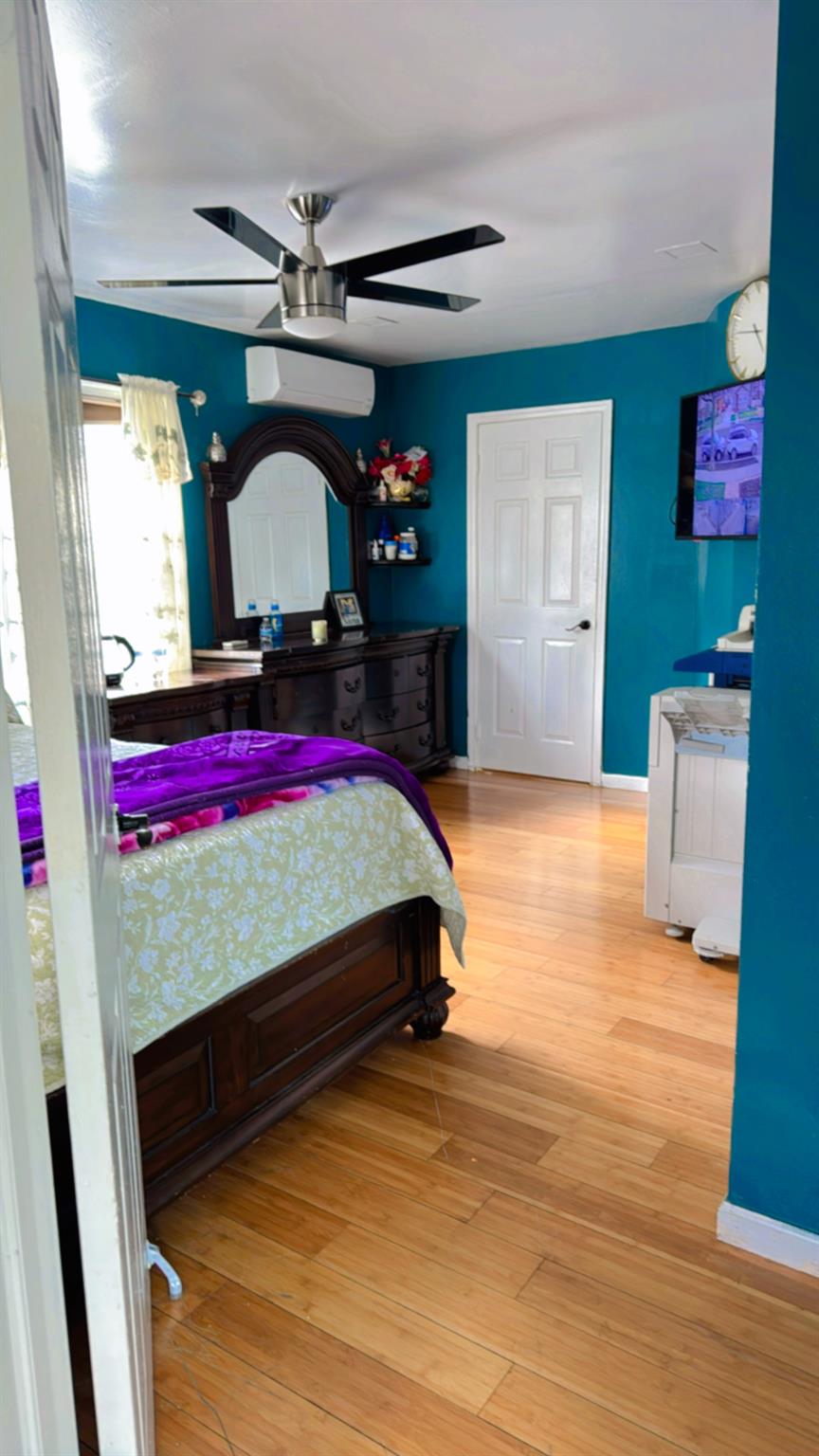 73 Hamilton Avenue, Valley Stream, NY 11580