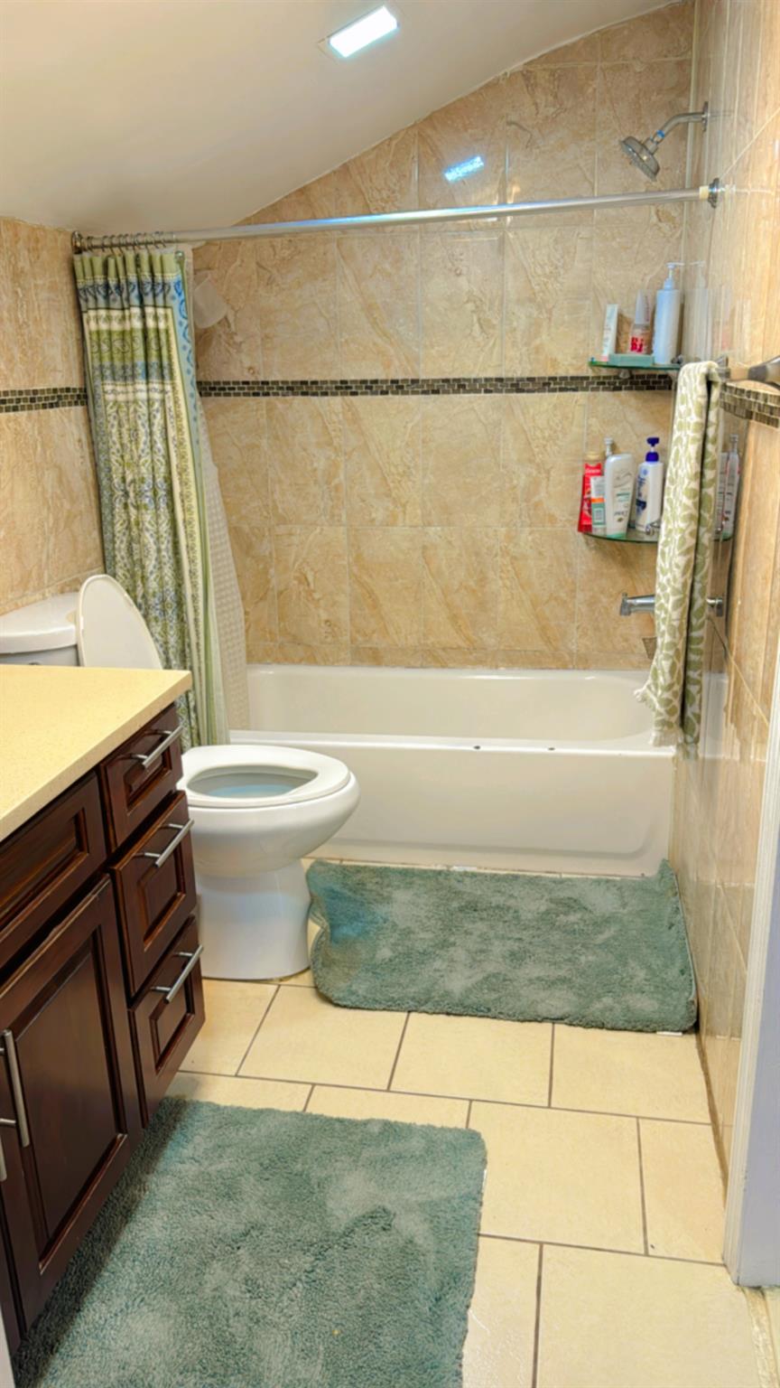 73 Hamilton Avenue, Valley Stream, NY 11580