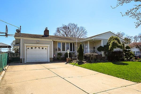 144 Hamilton Avenue, Massapequa, NY 11758