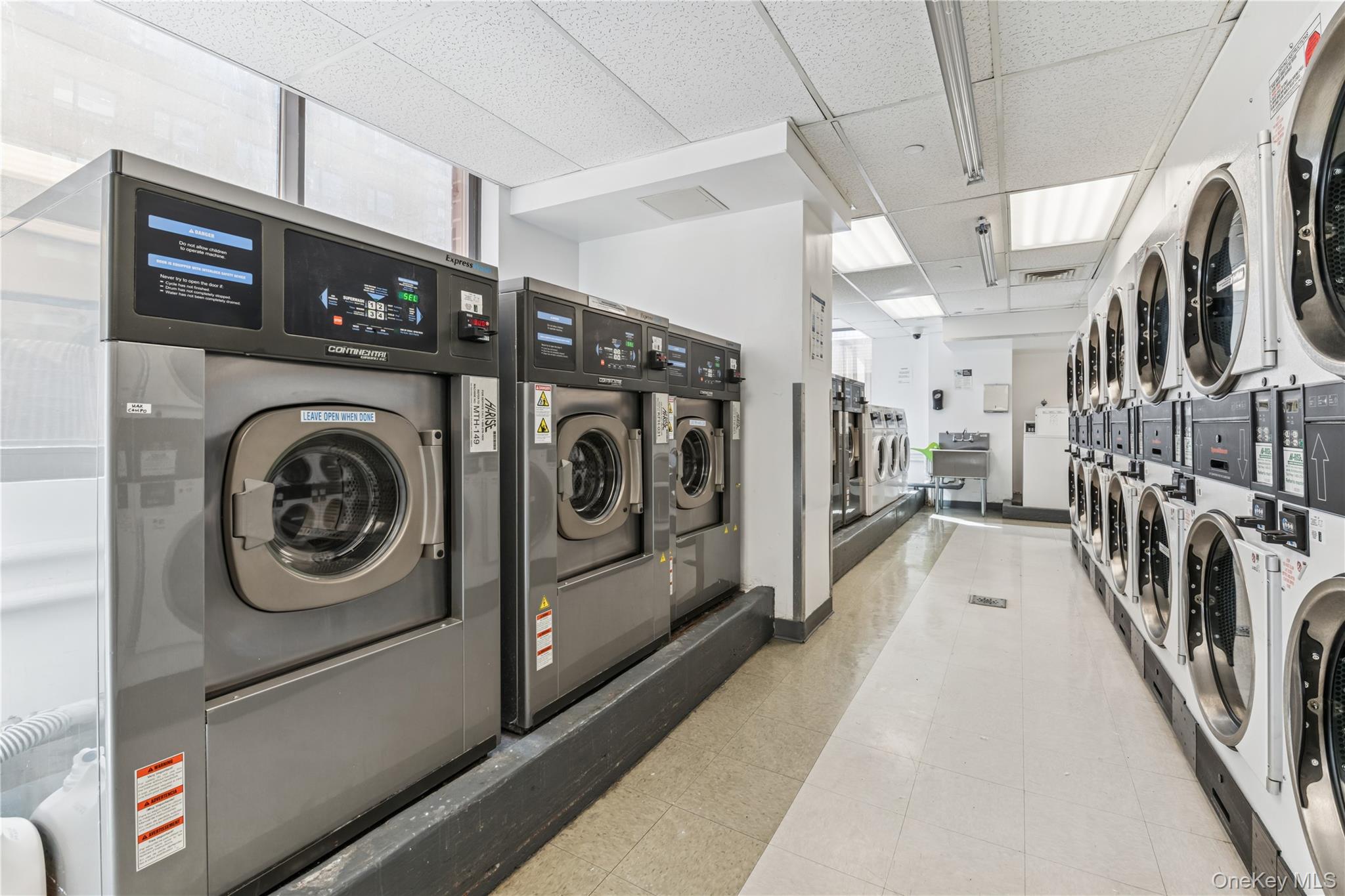 4-74 48th Avenue # PH4D, Long Island City, NY 11109