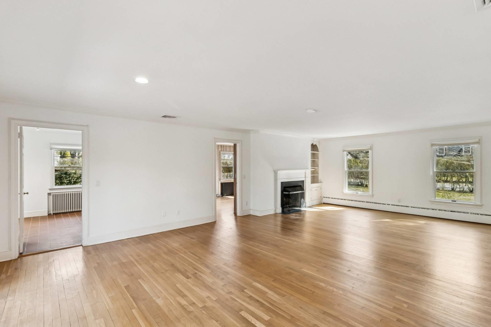 119 Breese Lane, Southampton, NY 11968