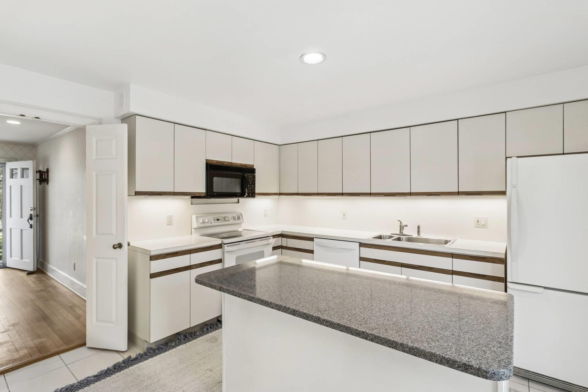 119 Breese Lane, Southampton, NY 11968