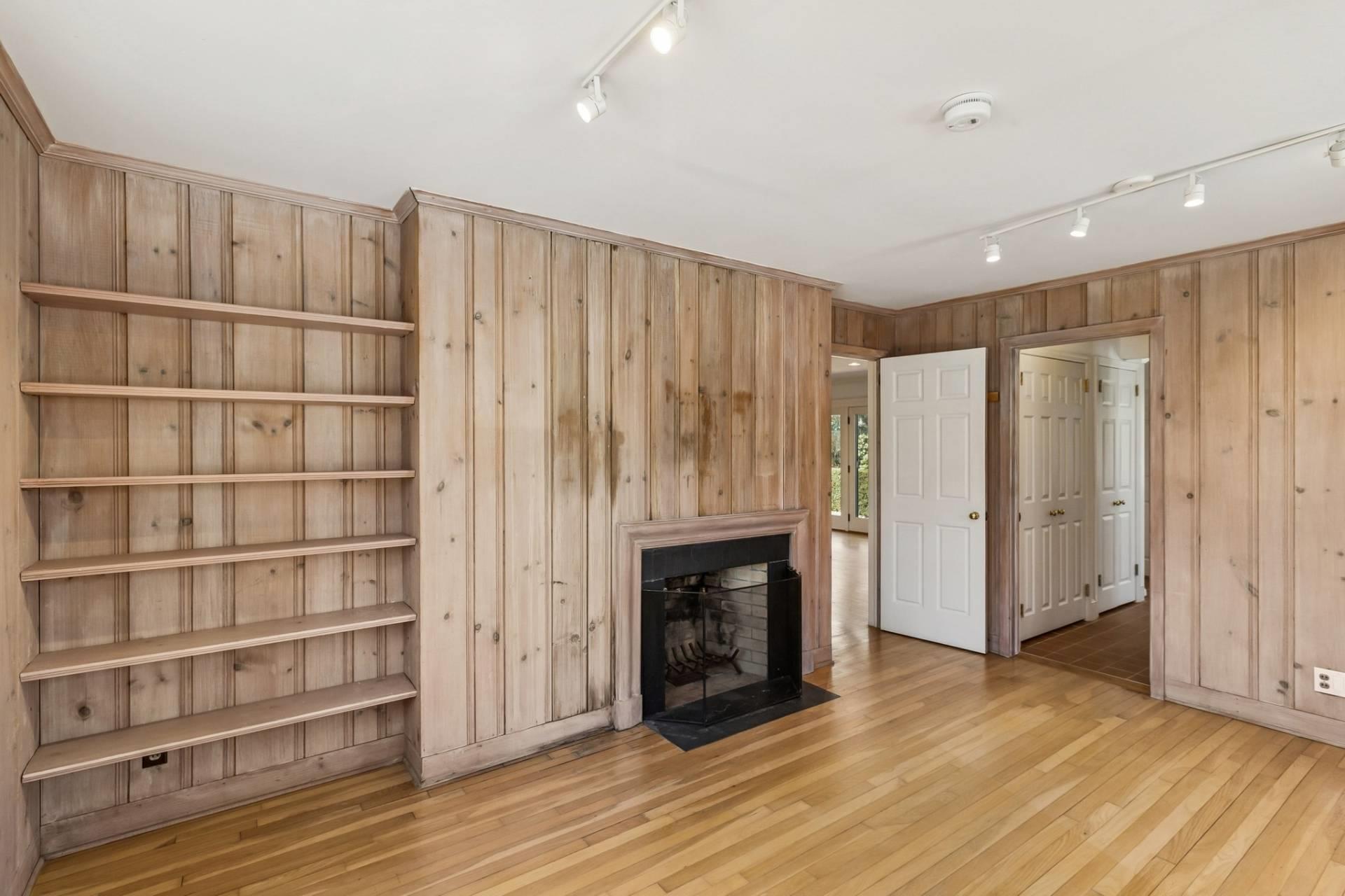 119 Breese Lane, Southampton, NY 11968