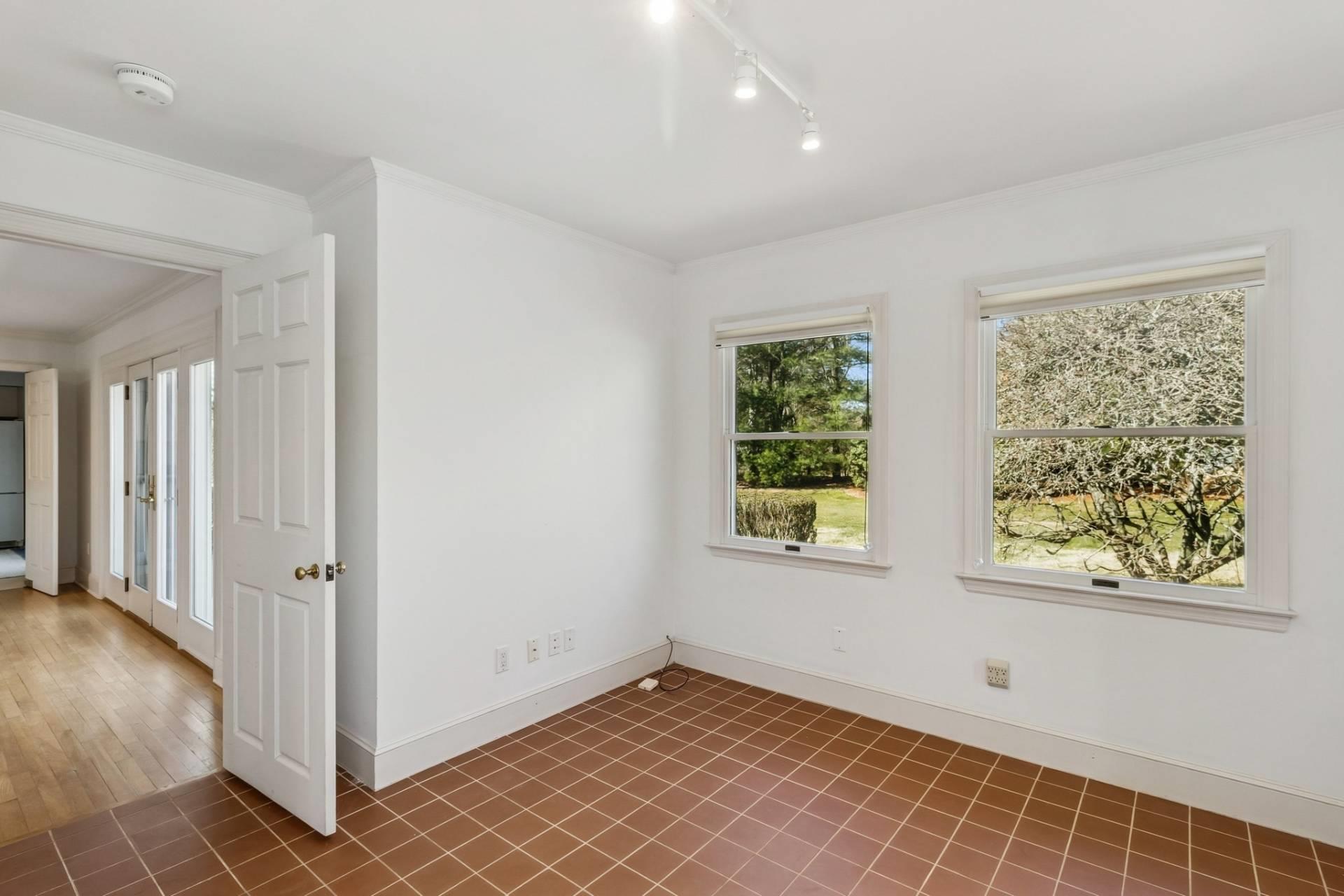 119 Breese Lane, Southampton, NY 11968