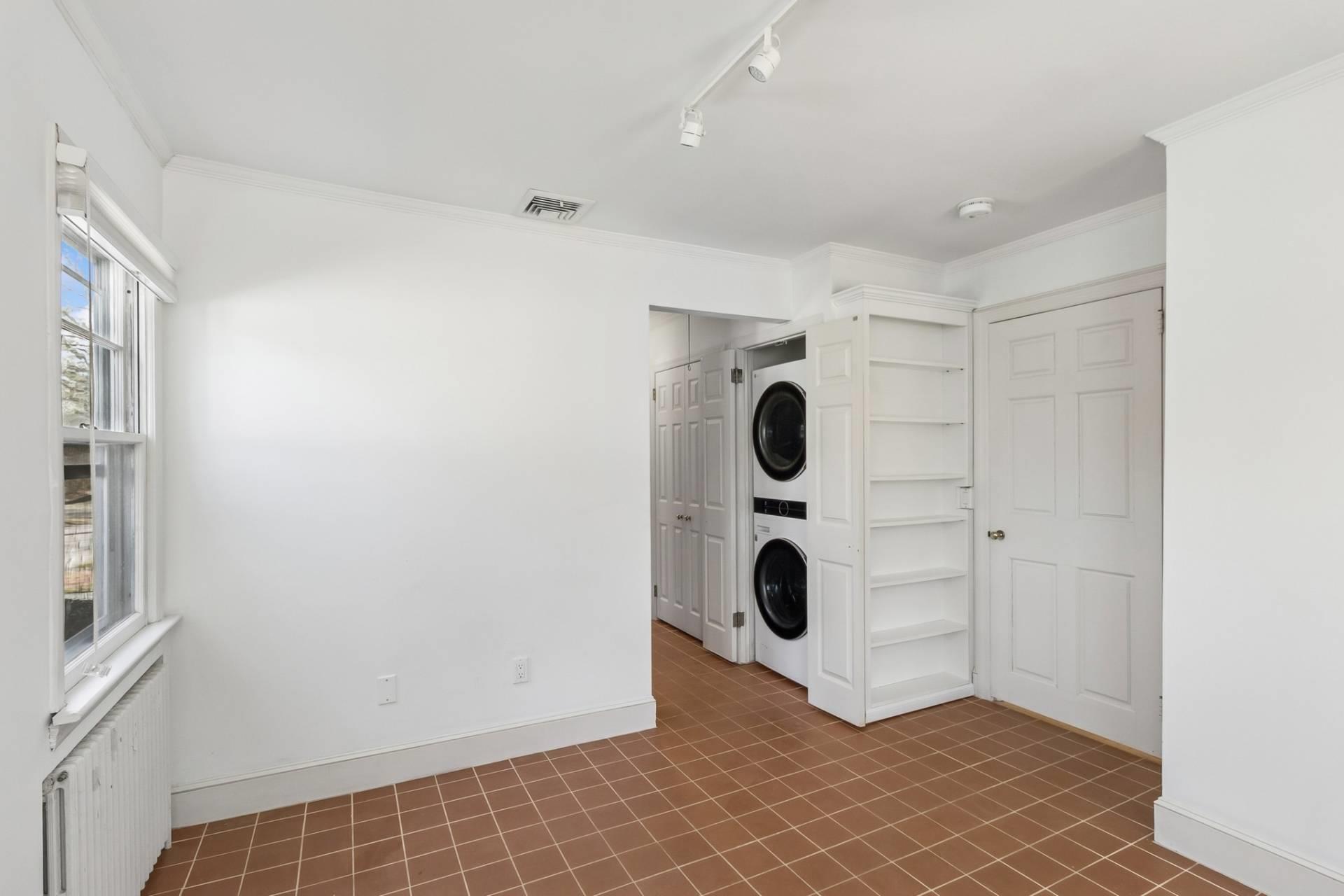 119 Breese Lane, Southampton, NY 11968