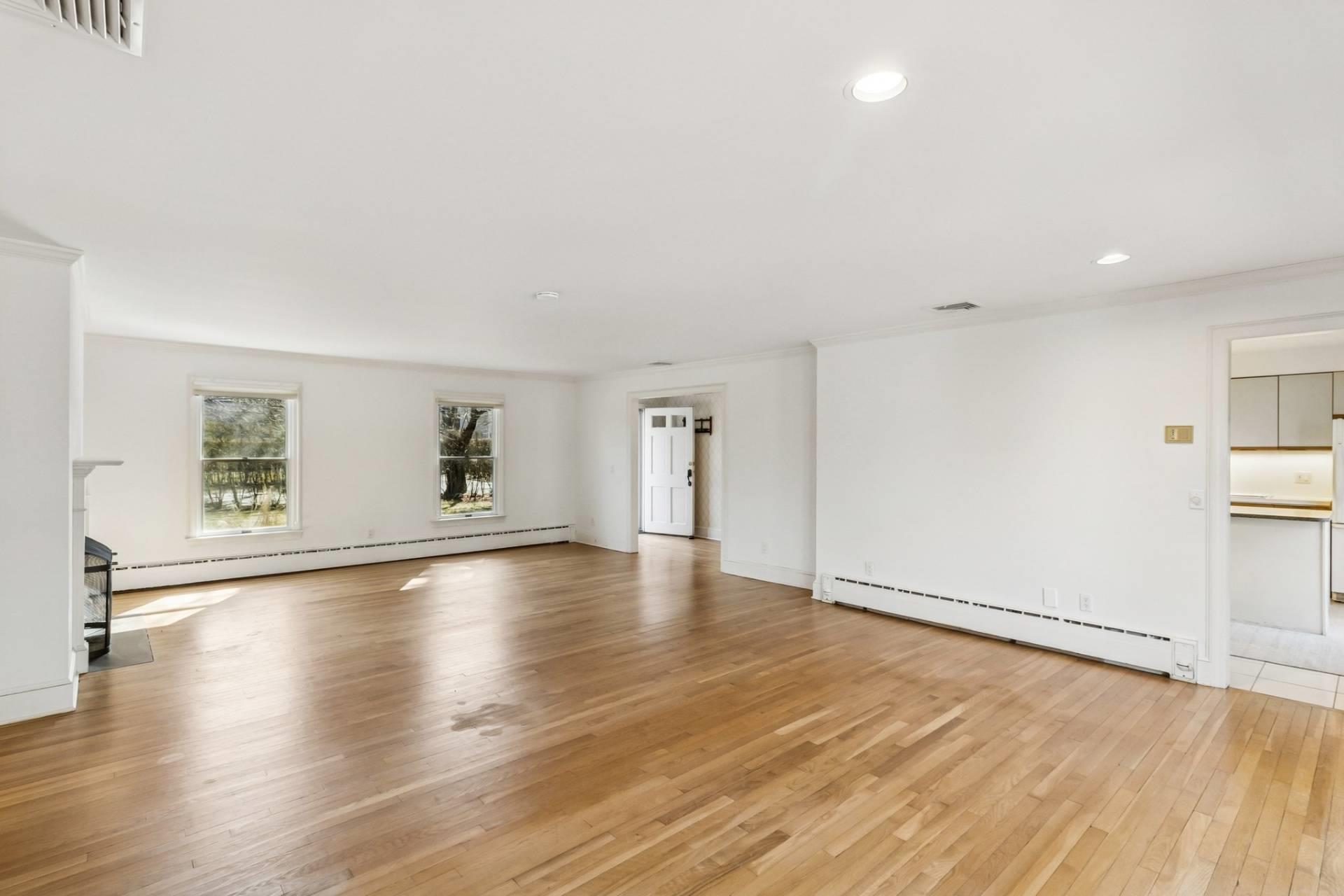 119 Breese Lane, Southampton, NY 11968