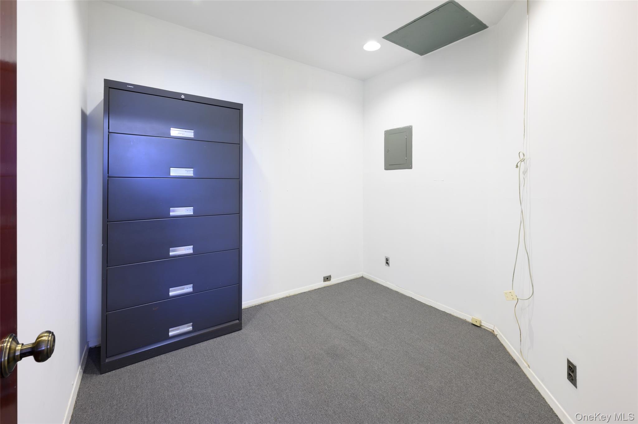 395 Westchester Avenue # LC, Port Chester, NY 10573