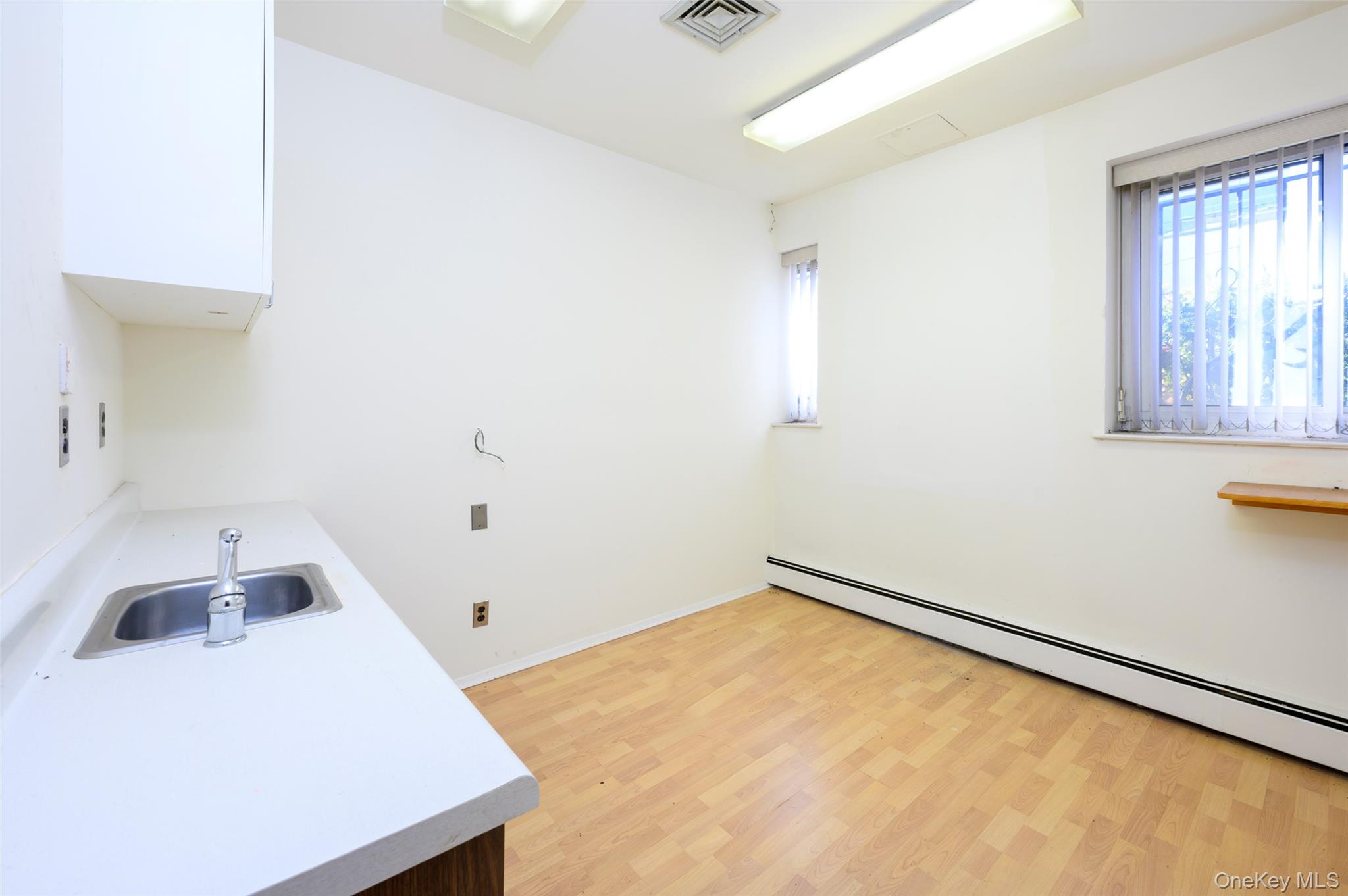 395 Westchester Avenue # LC, Port Chester, NY 10573