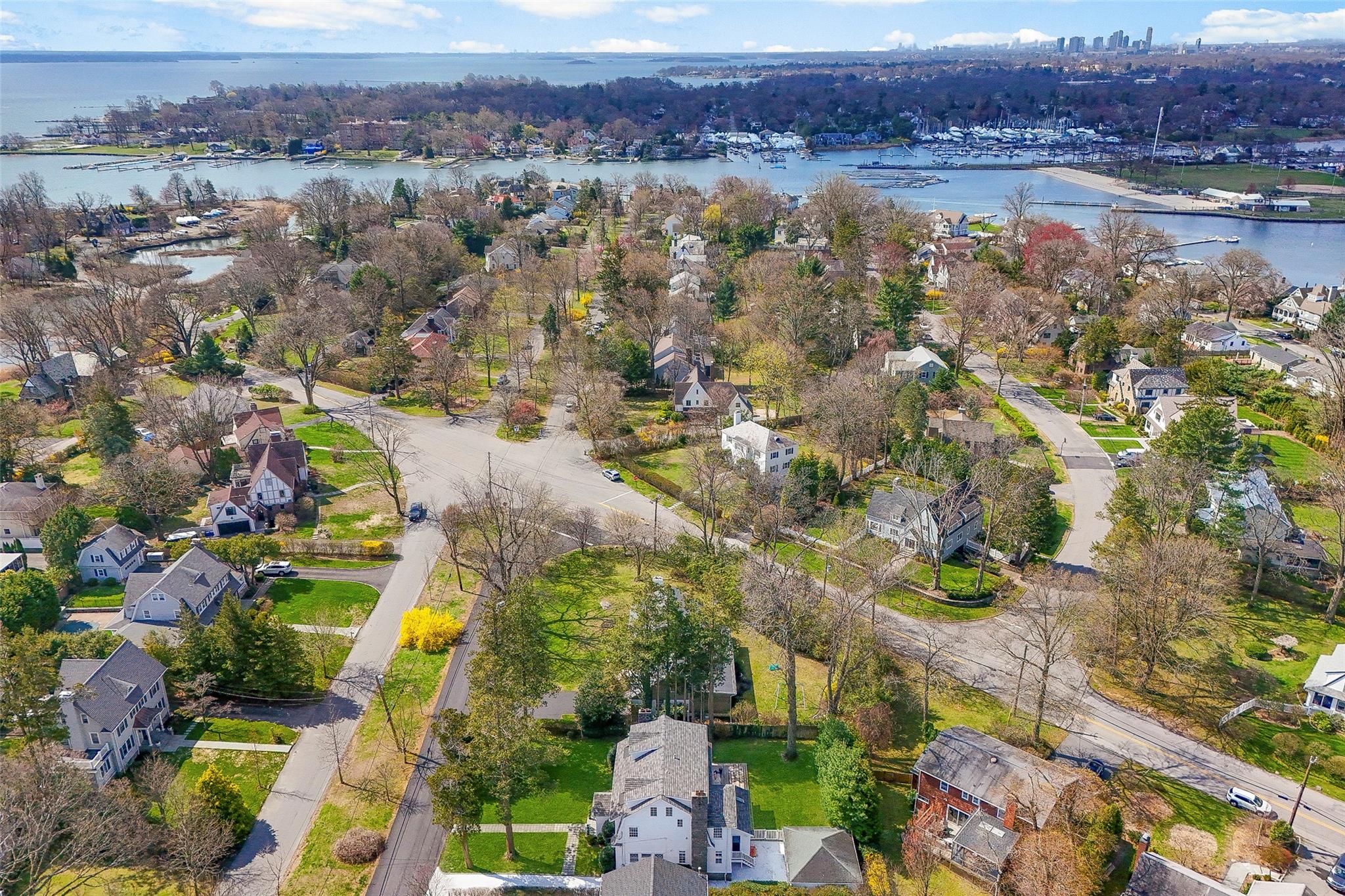 720 The Parkway, Mamaroneck, NY 10543