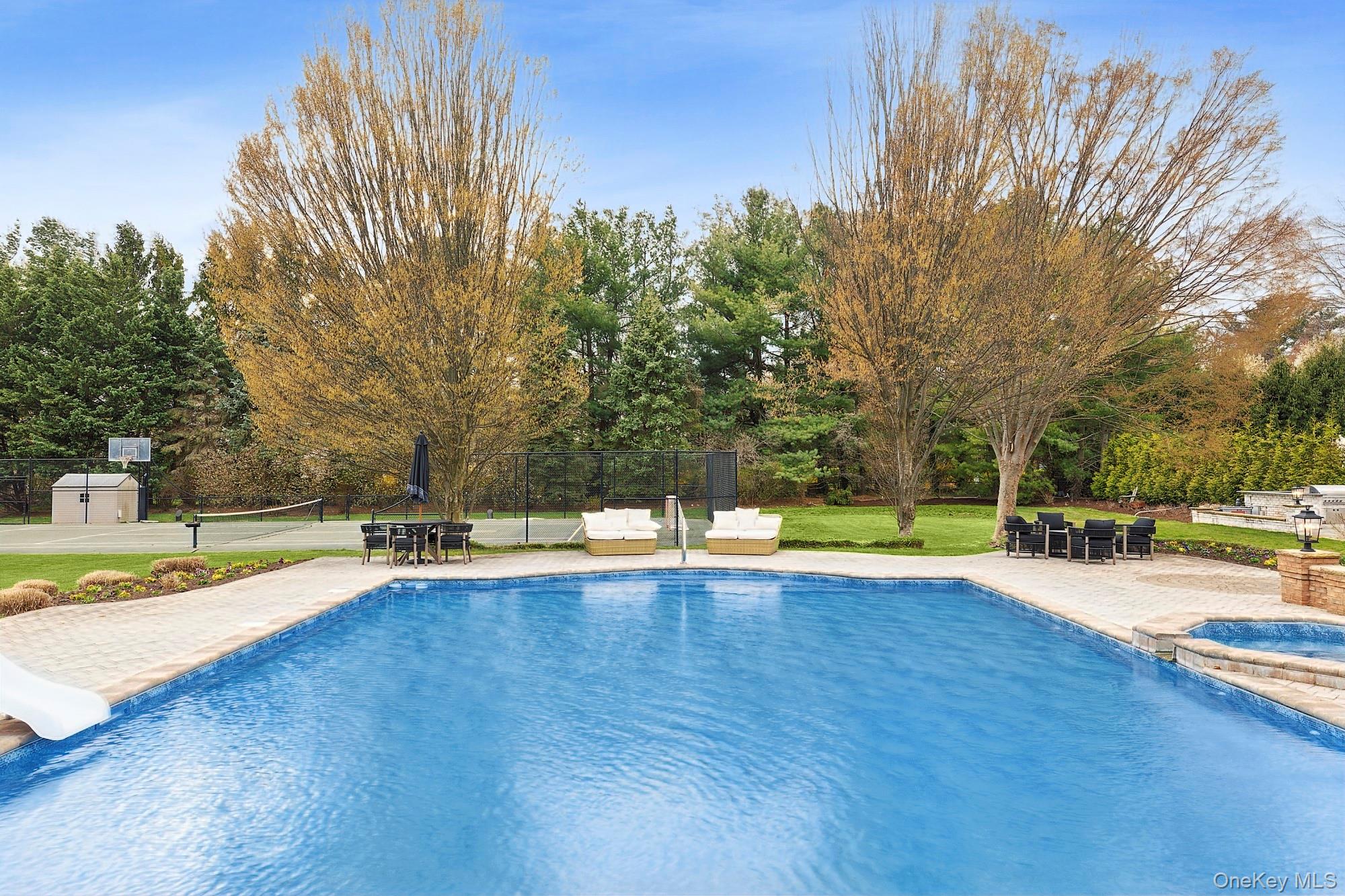 89 Pound Hollow Road, Old Brookville, NY 11545