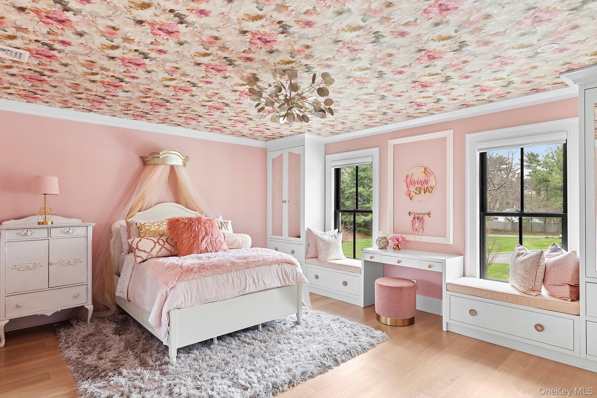 89 Pound Hollow Road, Old Brookville, NY 11545