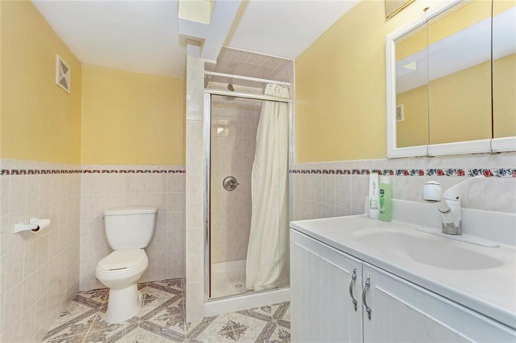 208 Tompkins Avenue, Yonkers, NY 10703