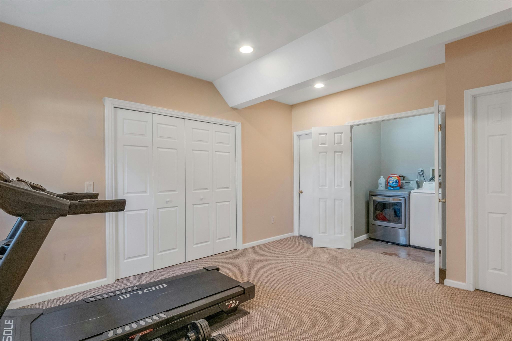 5 Jenkins Court, Ossining, NY 10562