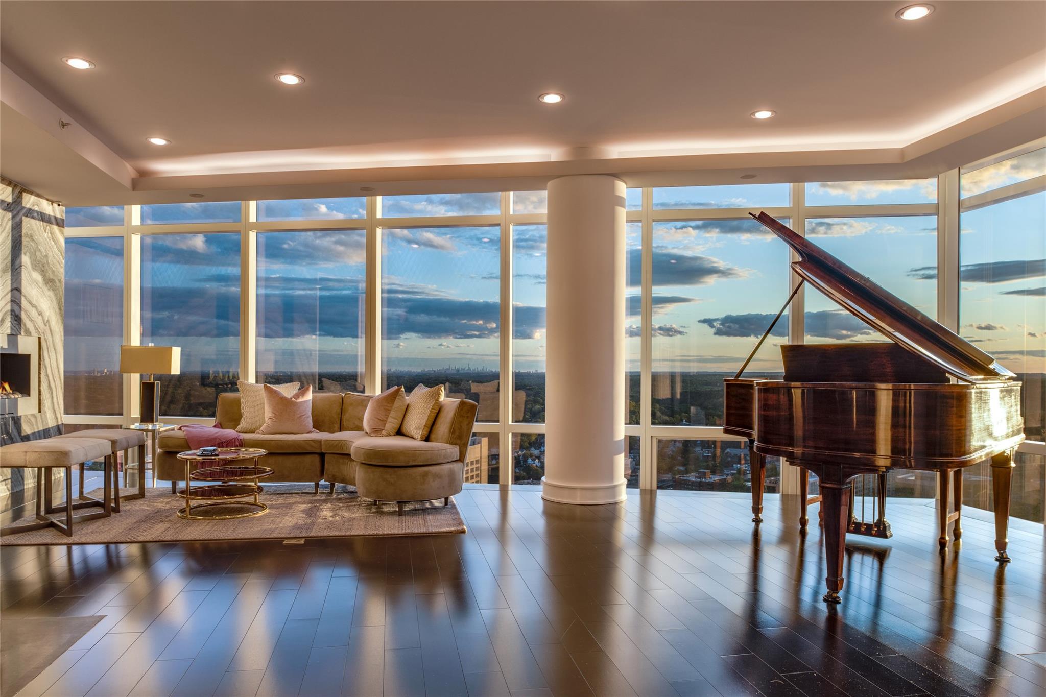 1 Renaissance Square # PH6CD, White Plains, NY 10601