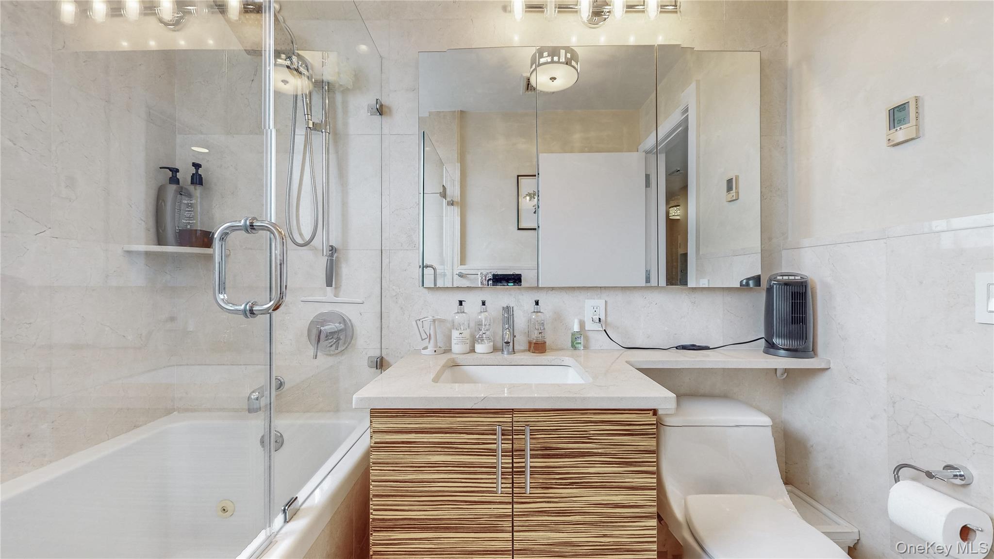 11-24 31st Avenue, Astoria, NY 11106