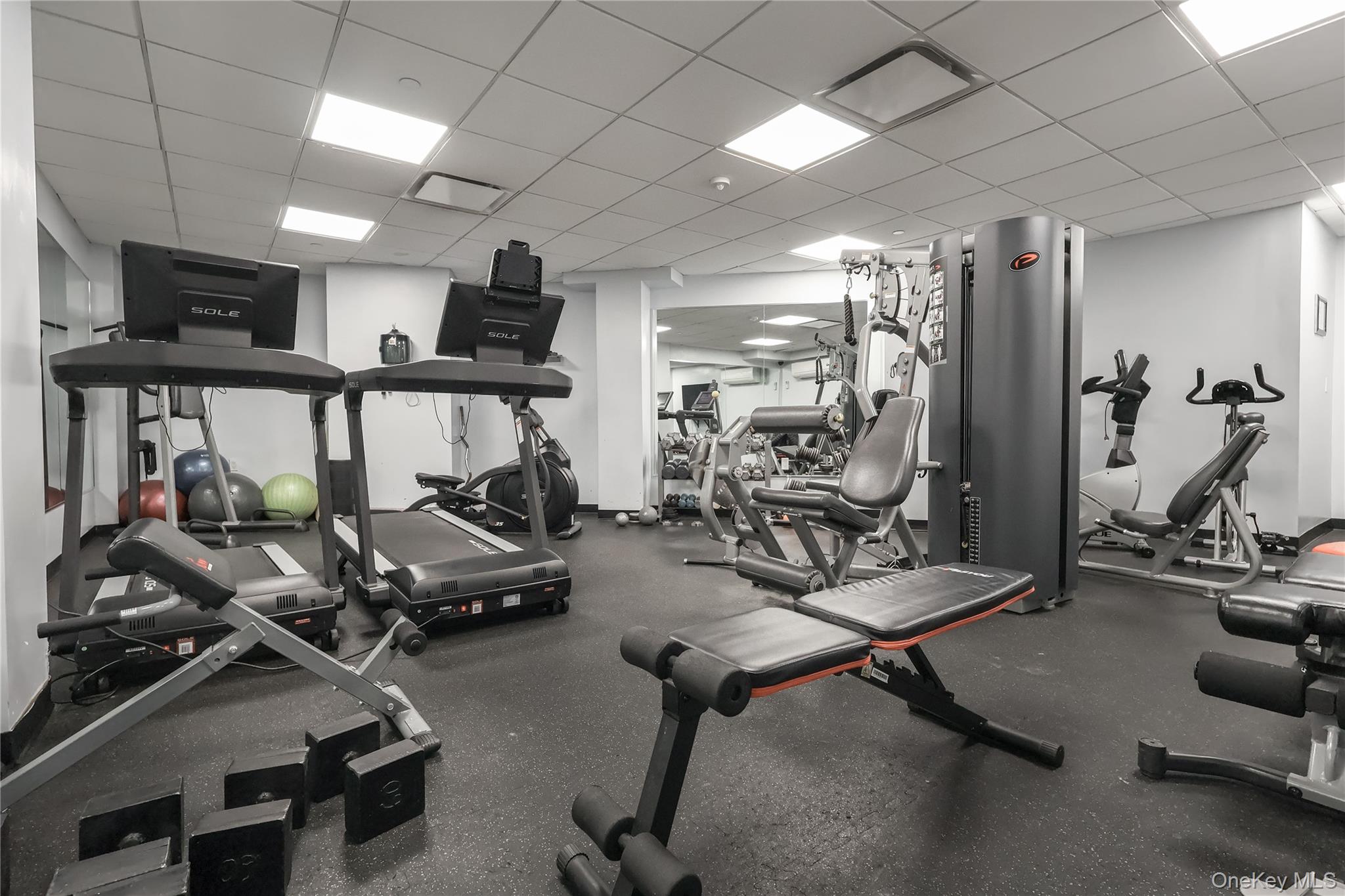 11-24 31st Avenue, Astoria, NY 11106