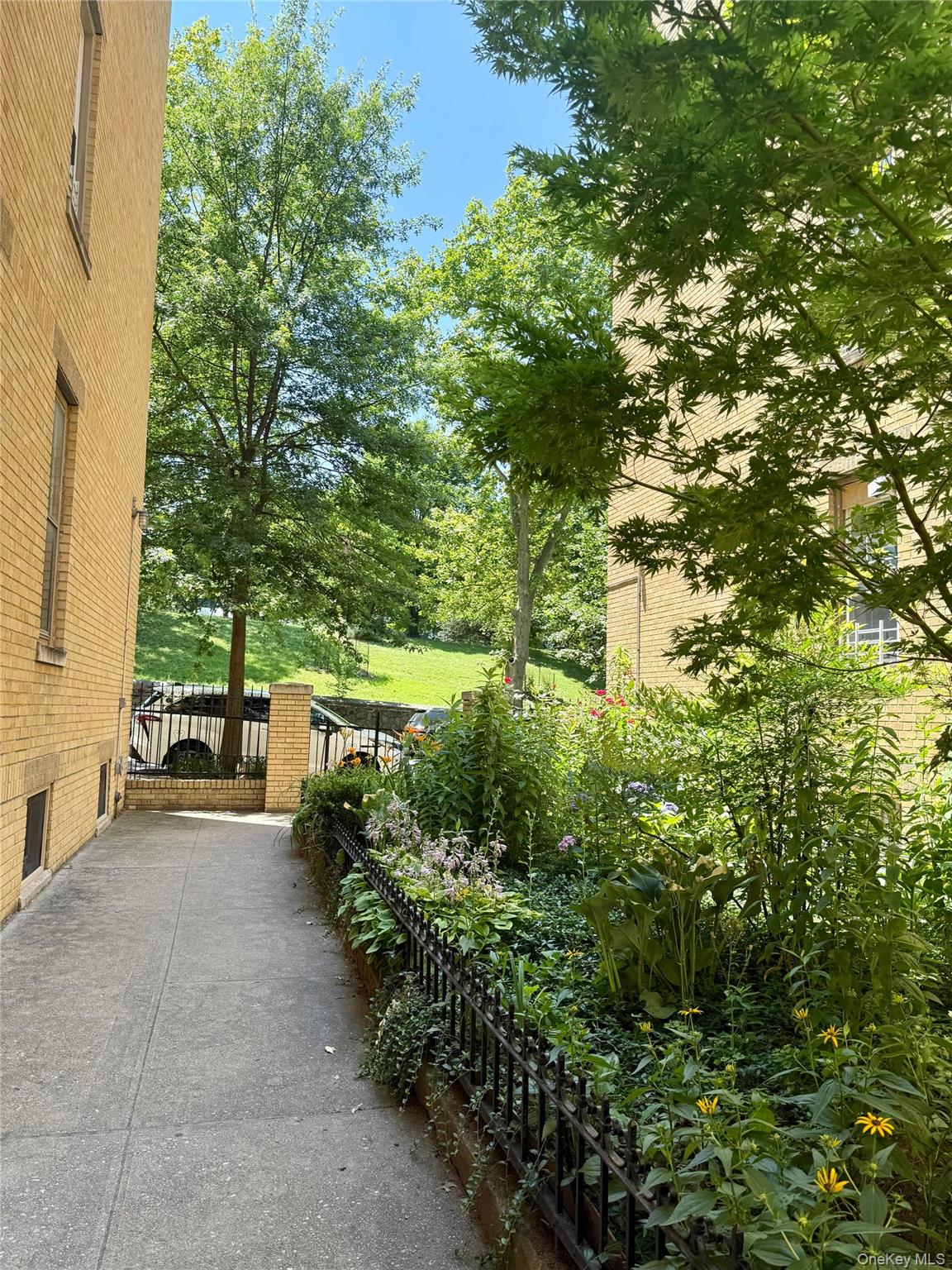 561 41st Street # 2C, Brooklyn, NY 11232