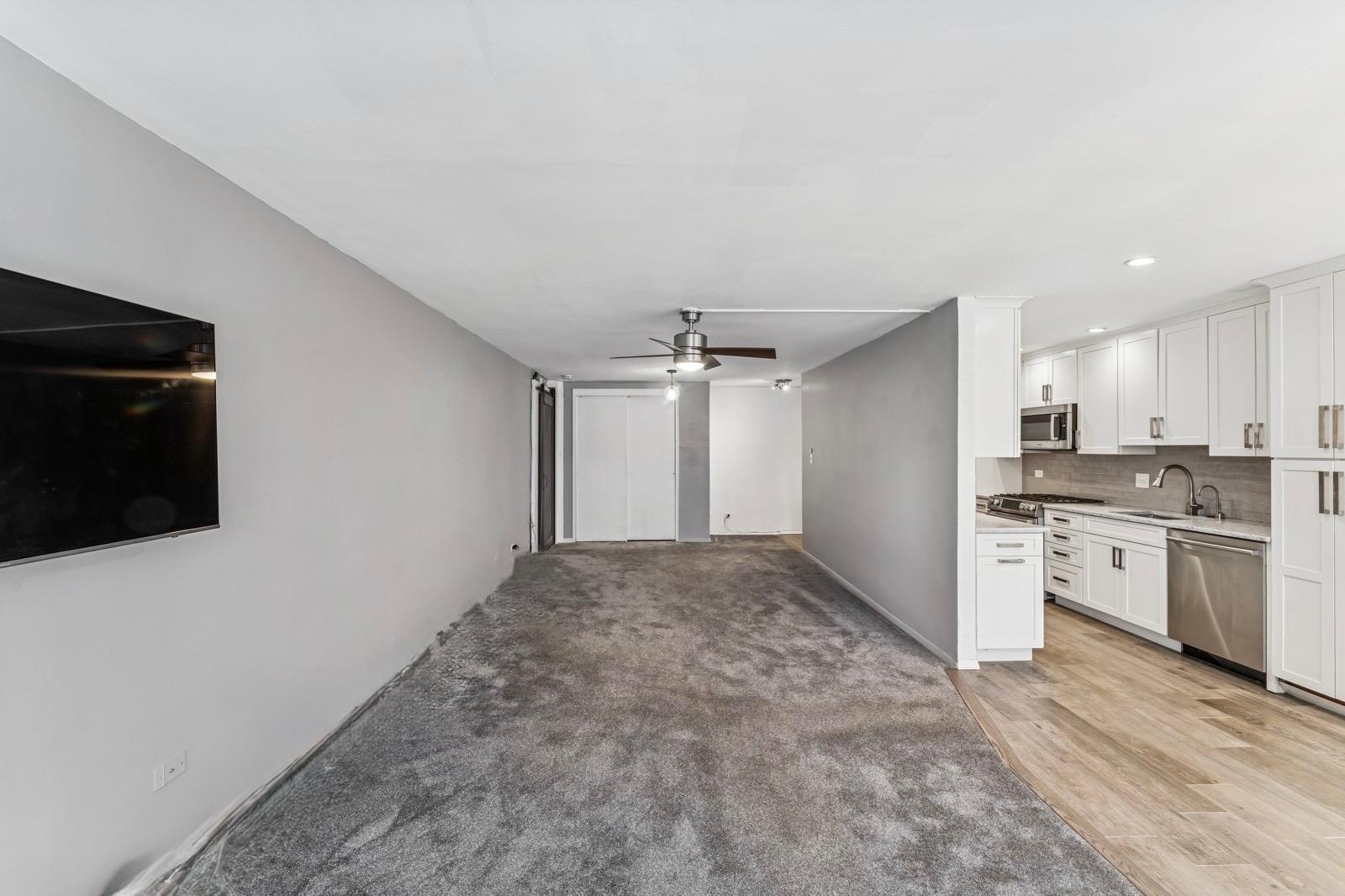 241-20 Northern Boulevard # 2B, Little Neck, NY 11362
