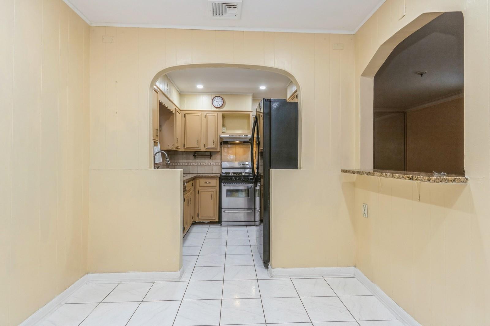 4121 Grace Avenue, Bronx, NY 10466