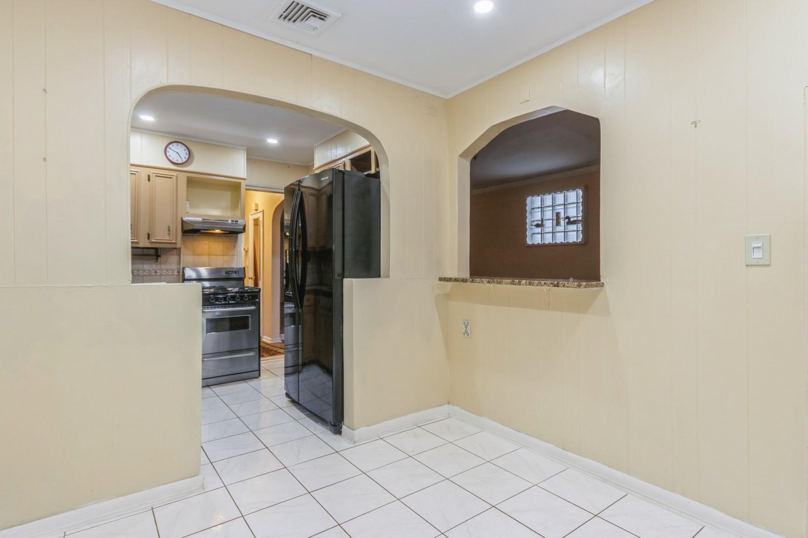 4121 Grace Avenue, Bronx, NY 10466