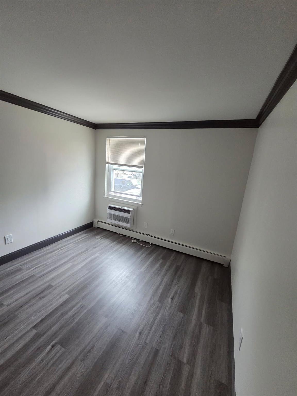 280 Lowndes Avenue # 111G, Huntington Station, NY 11746