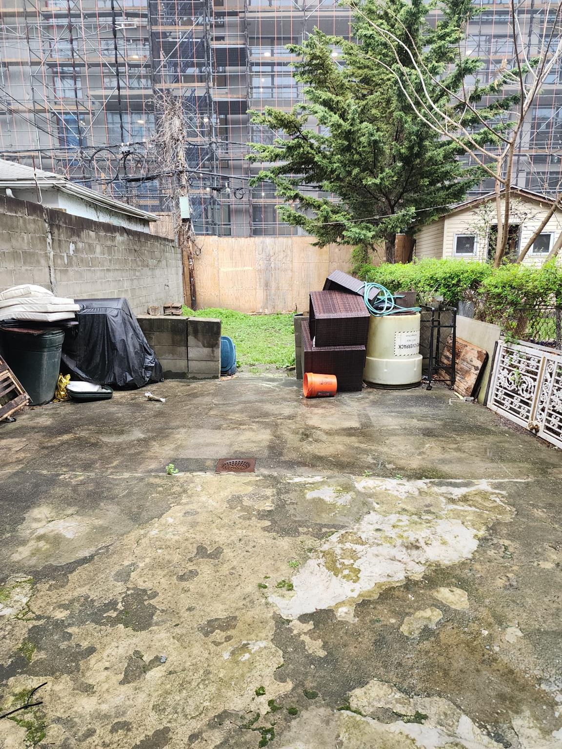 885 Pacific Street, Brooklyn, NY 11238