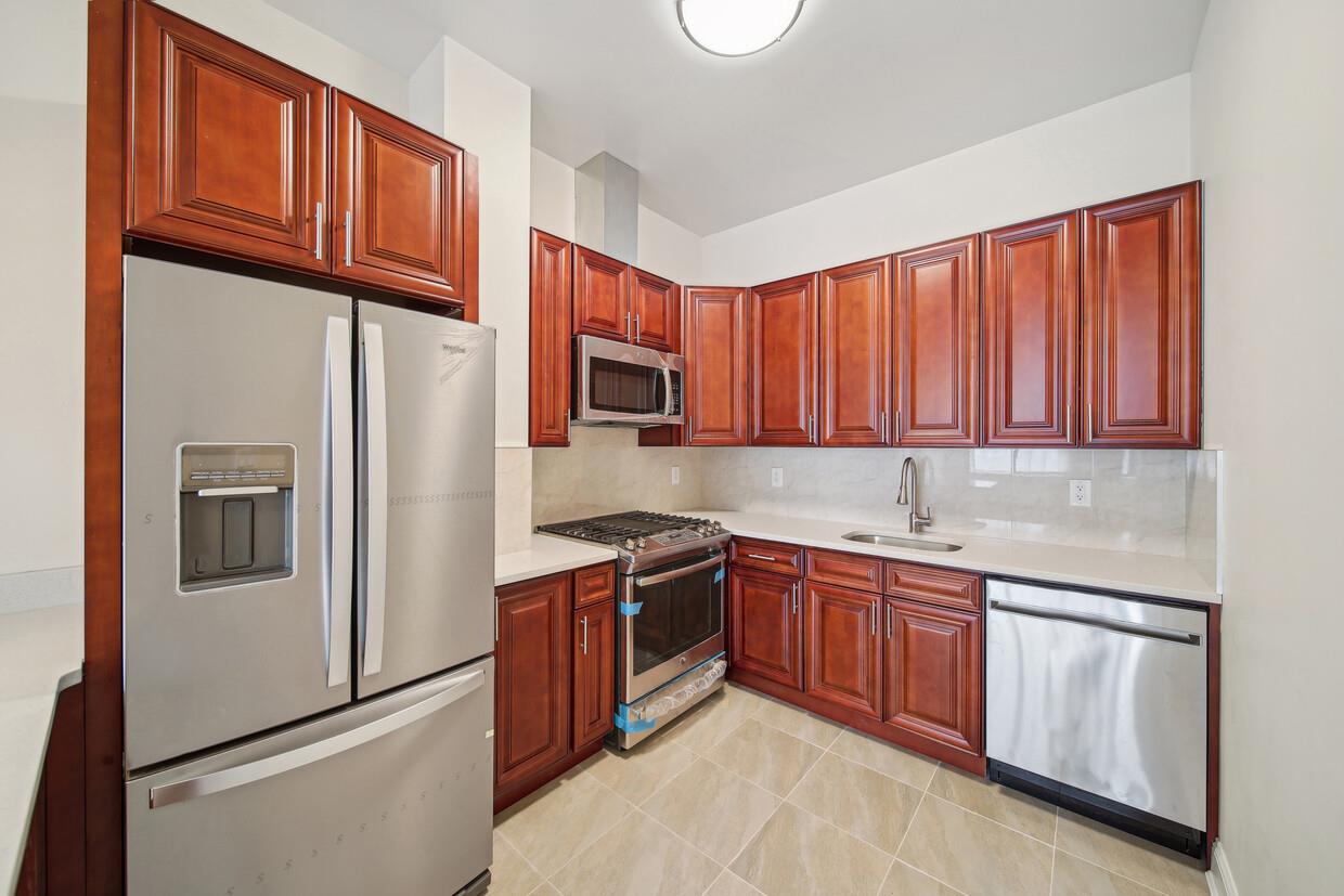 62 N 9th # PH, Brooklyn, NY 11249