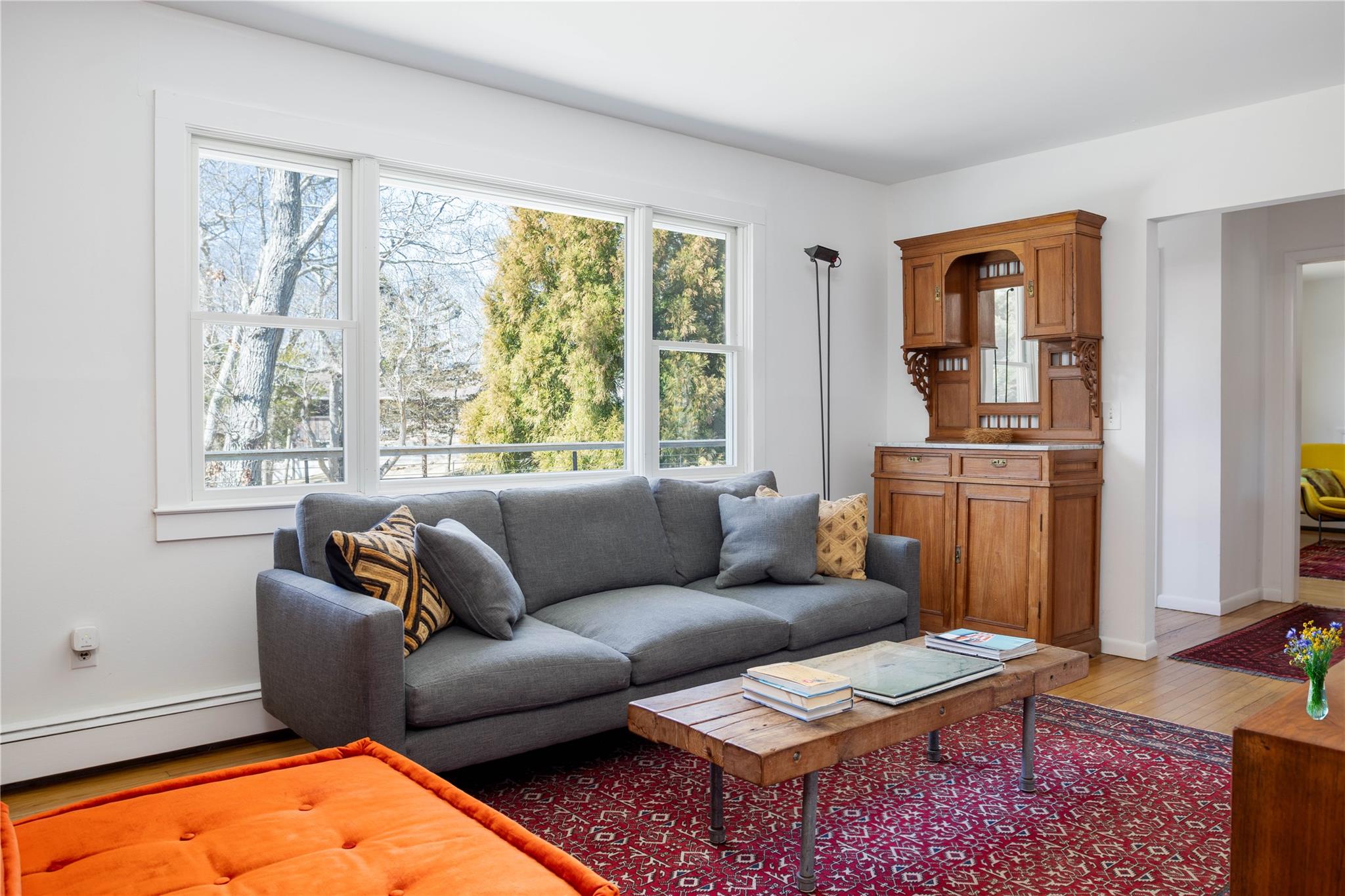 2 Captains Walk, East Hampton, NY 11937