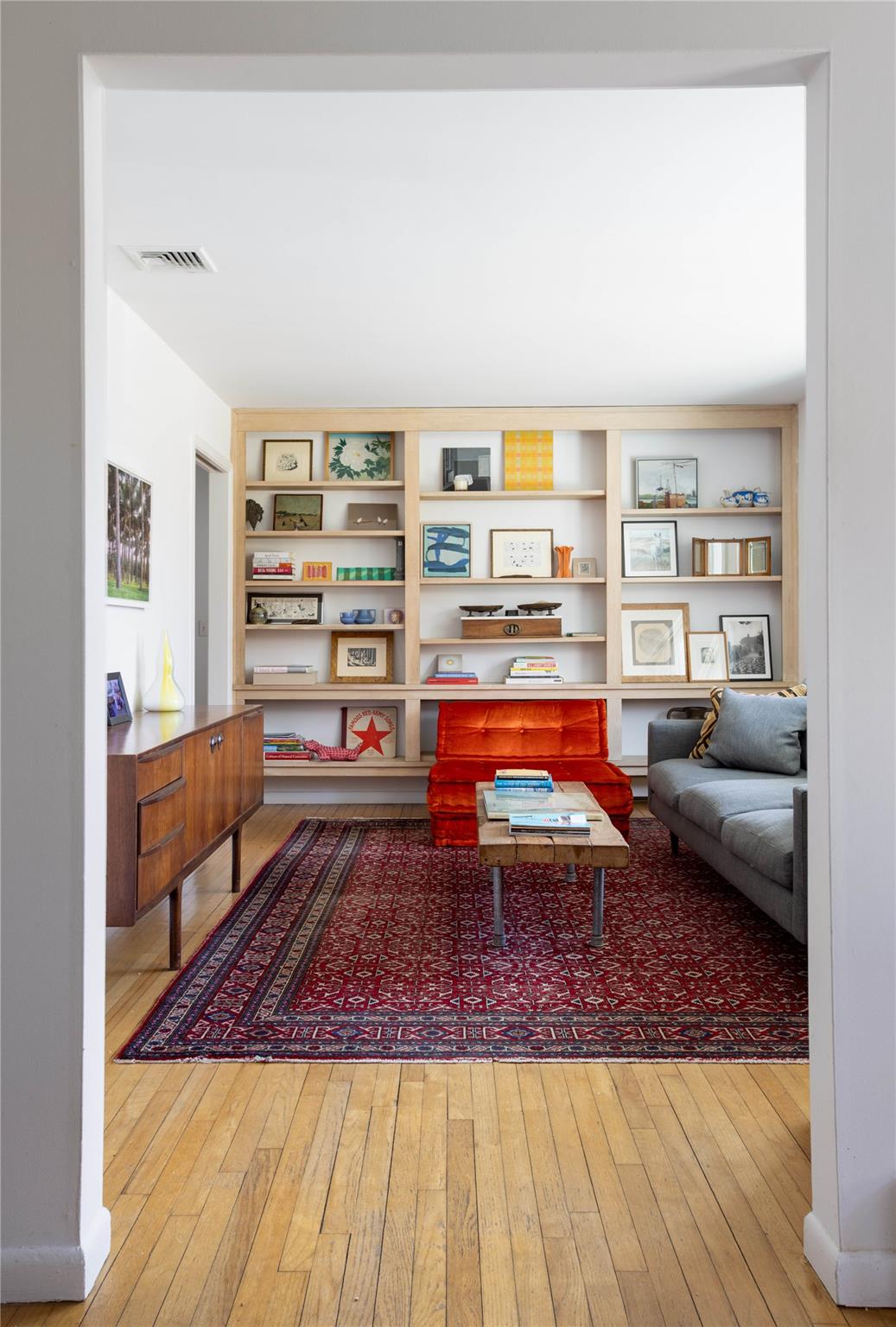 2 Captains Walk, East Hampton, NY 11937