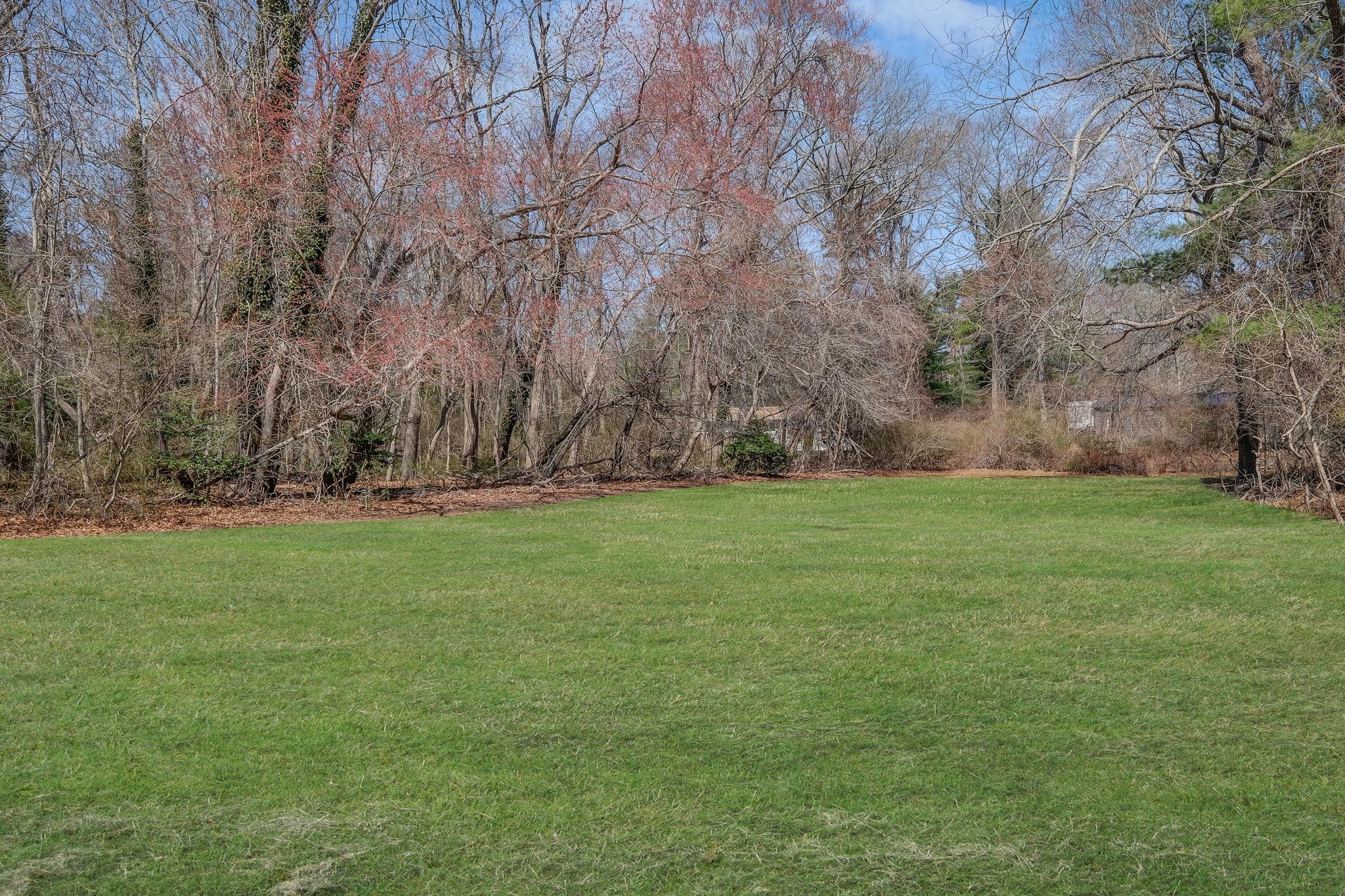 15 Community Road, Coram, NY 11727