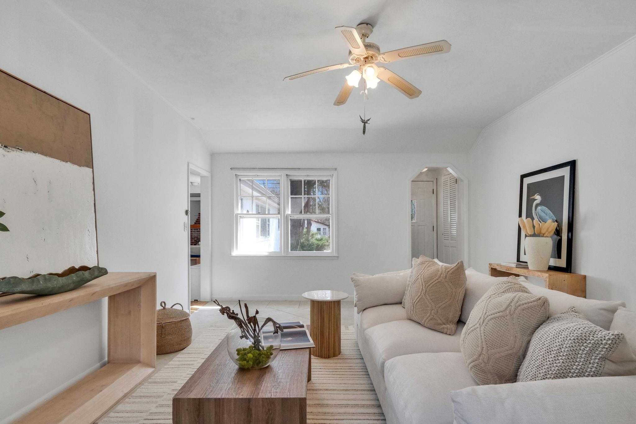 15 Community Road, Coram, NY 11727