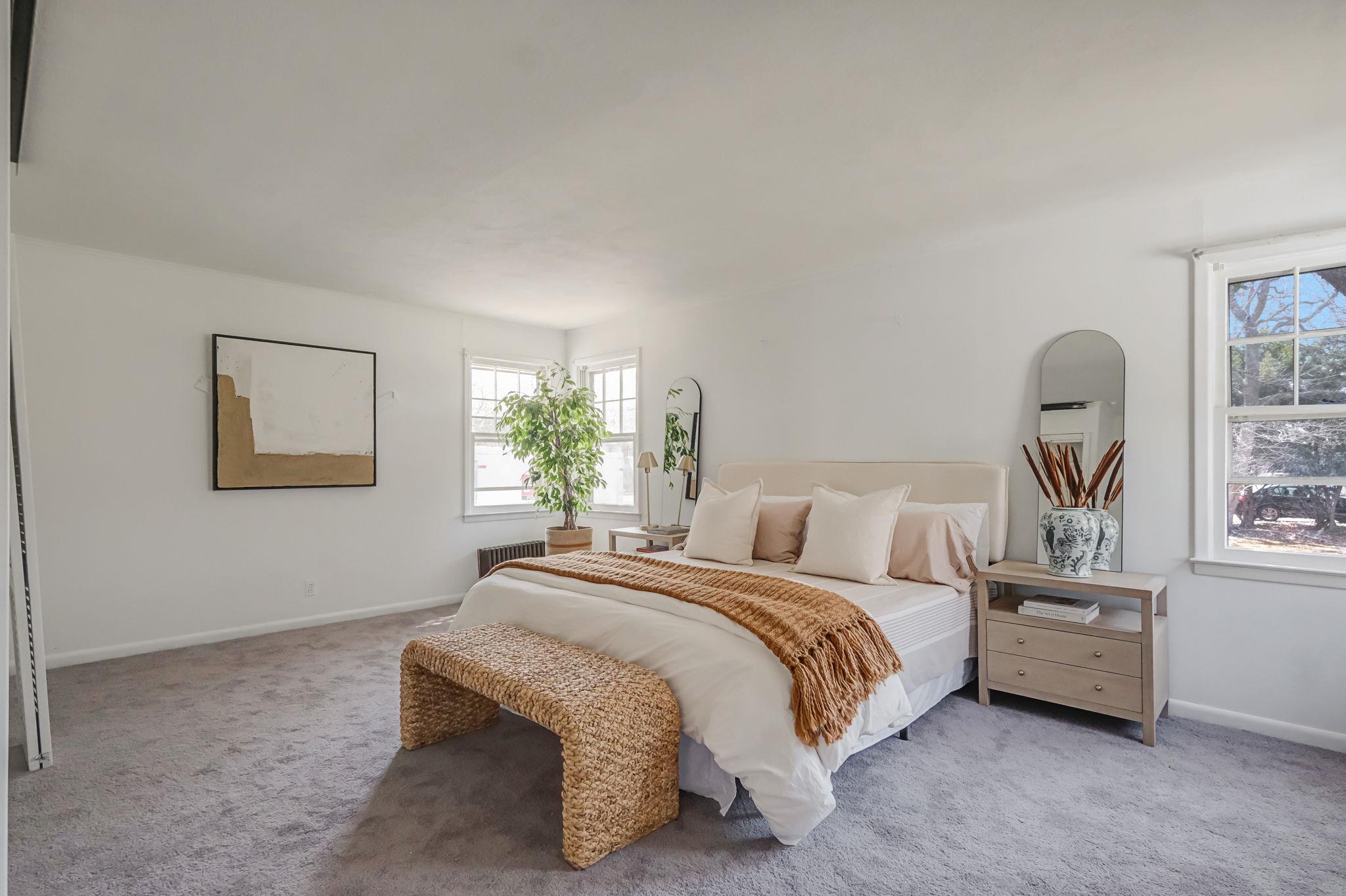 15 Community Road, Coram, NY 11727