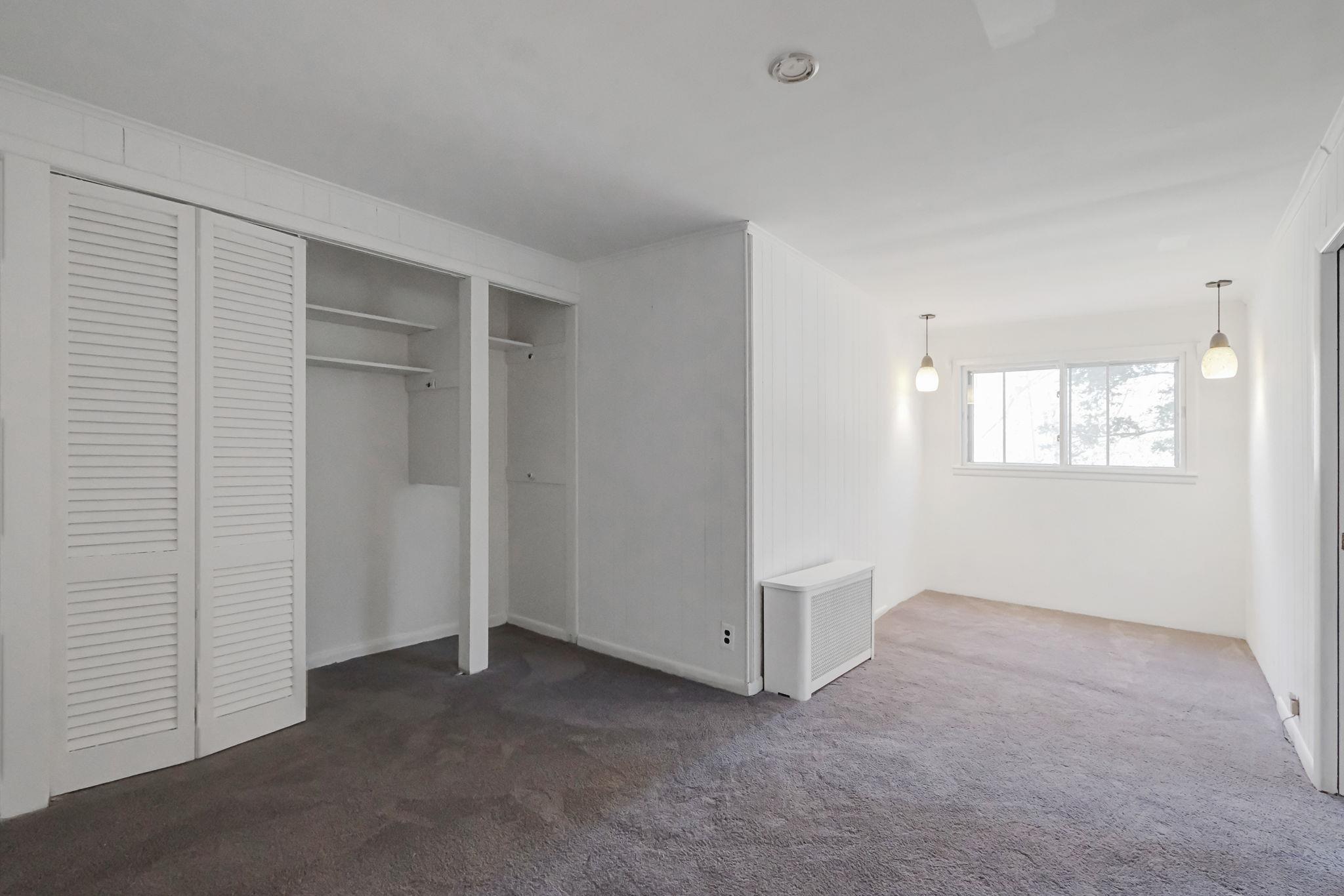 15 Community Road, Coram, NY 11727