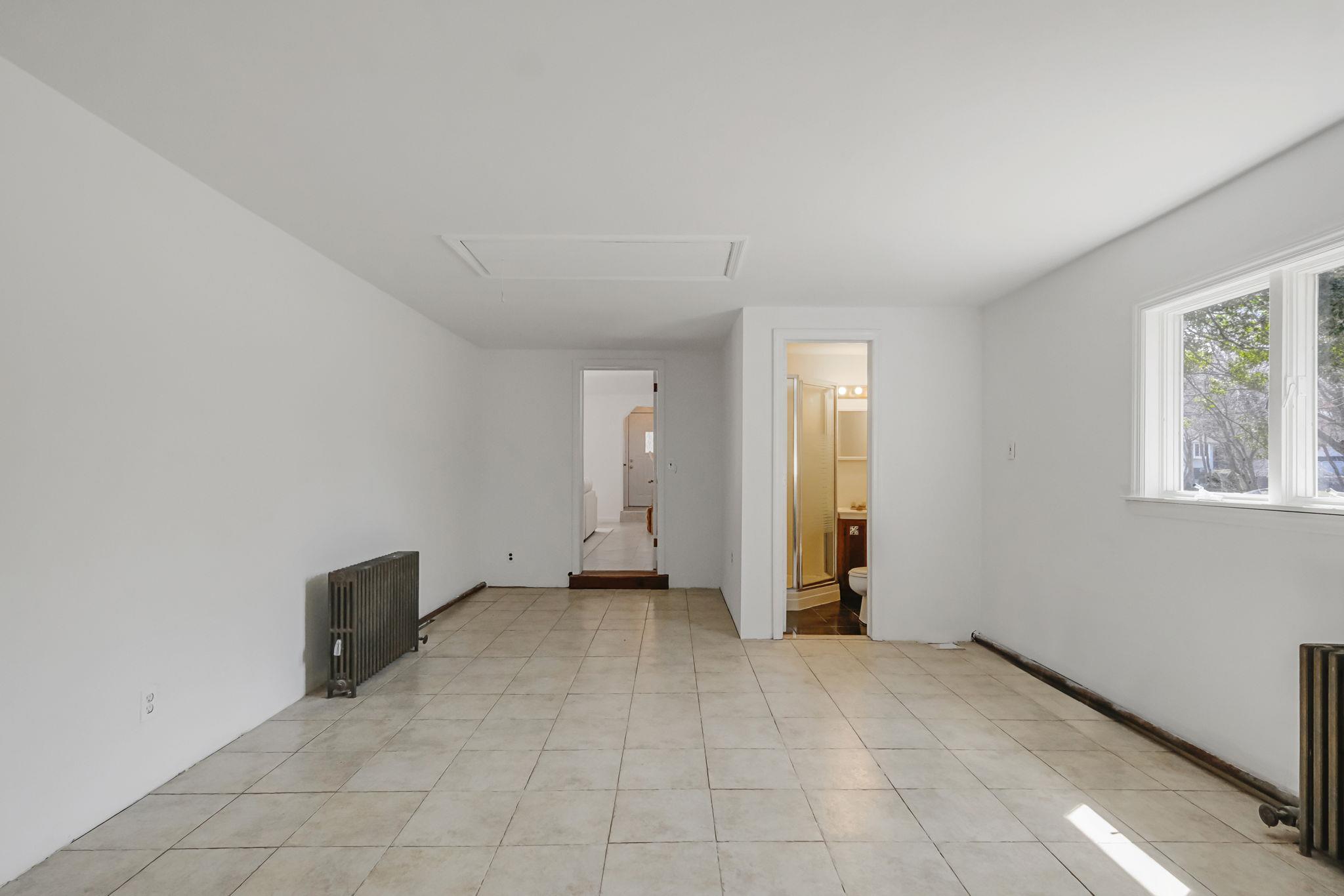 15 Community Road, Coram, NY 11727