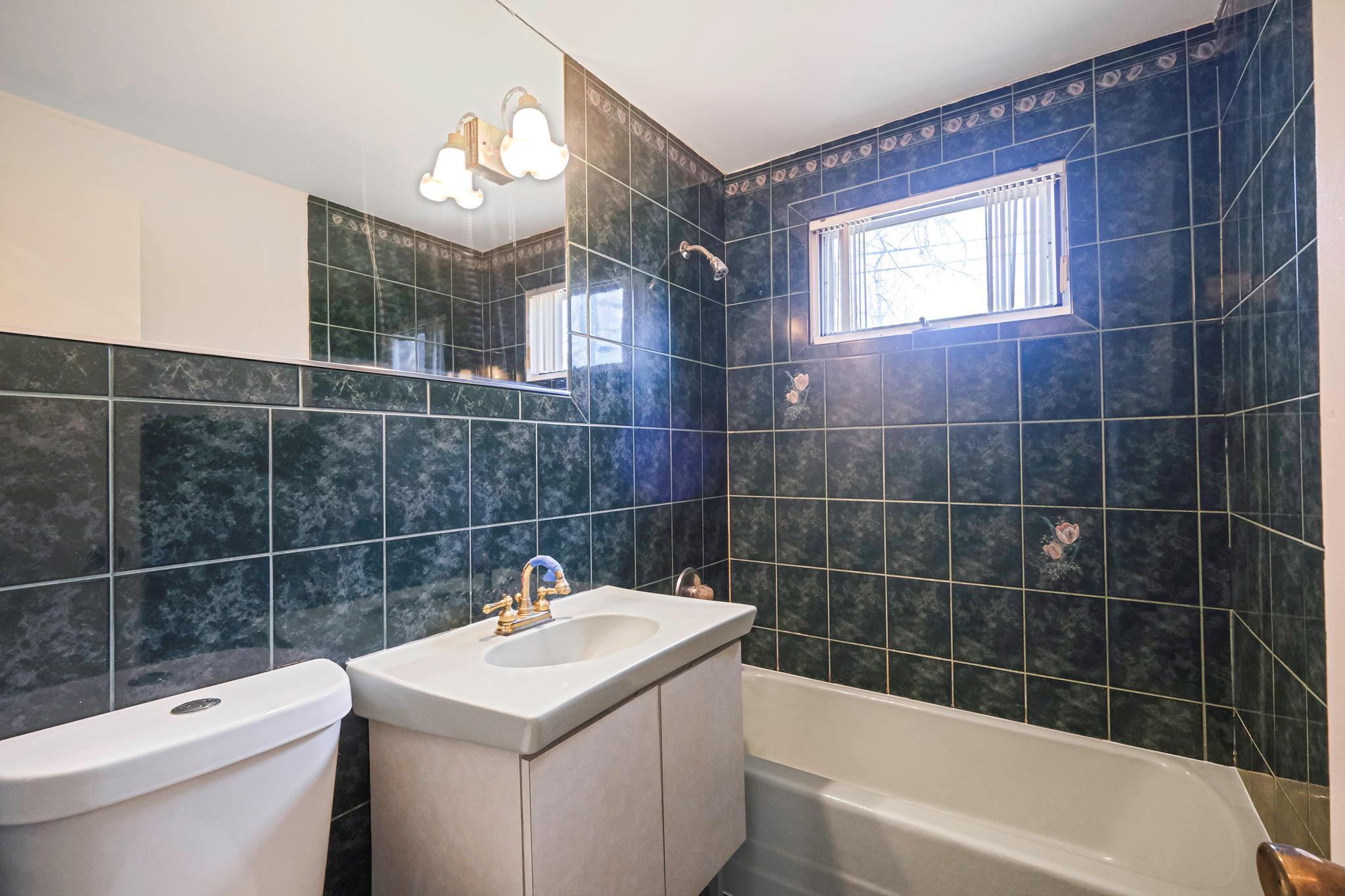 15 Community Road, Coram, NY 11727