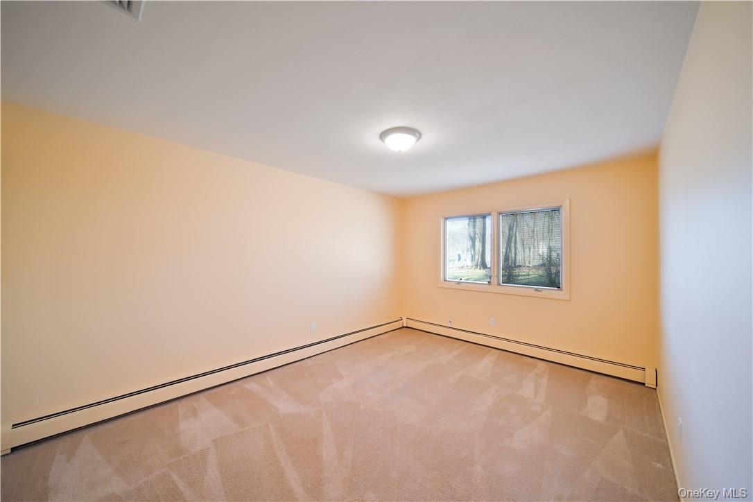 5 Laura Lane, Pomona, NY 10970