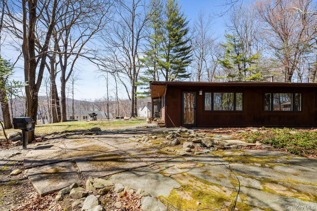 5 Laura Lane, Pomona, NY 10970