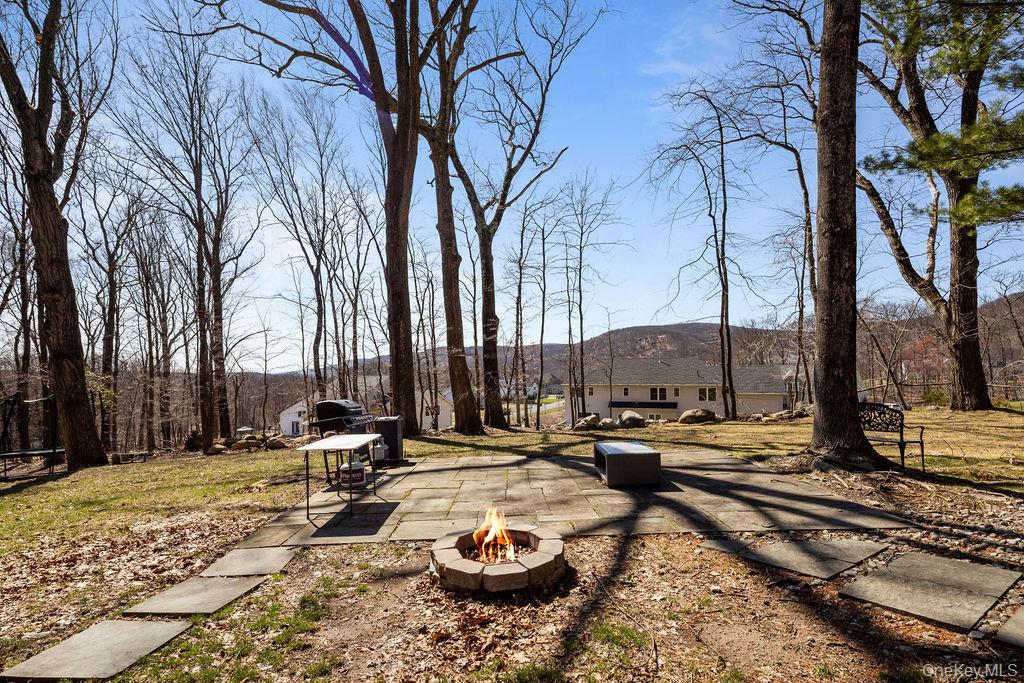 5 Laura Lane, Pomona, NY 10970