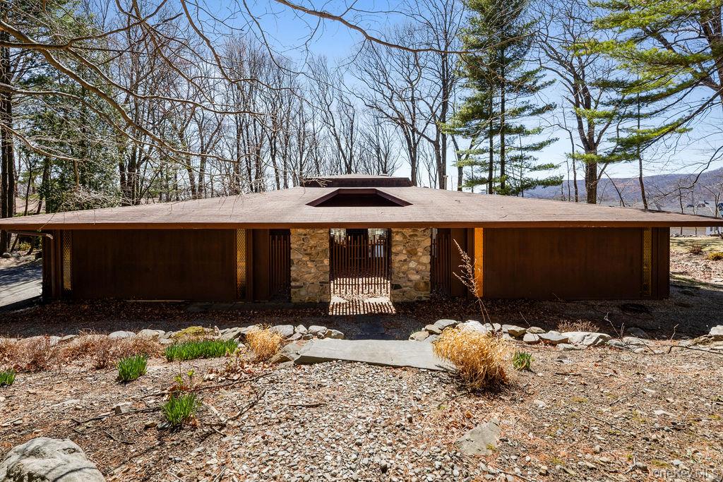 5 Laura Lane, Pomona, NY 10970