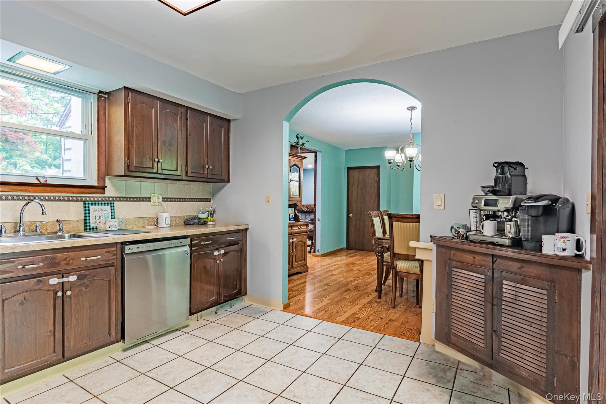 6 Swain Drive, Pleasant Valley, NY 12569