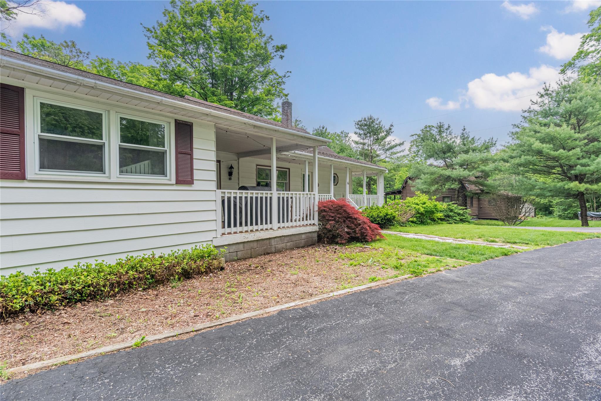 6 Swain Drive, Pleasant Valley, NY 12569