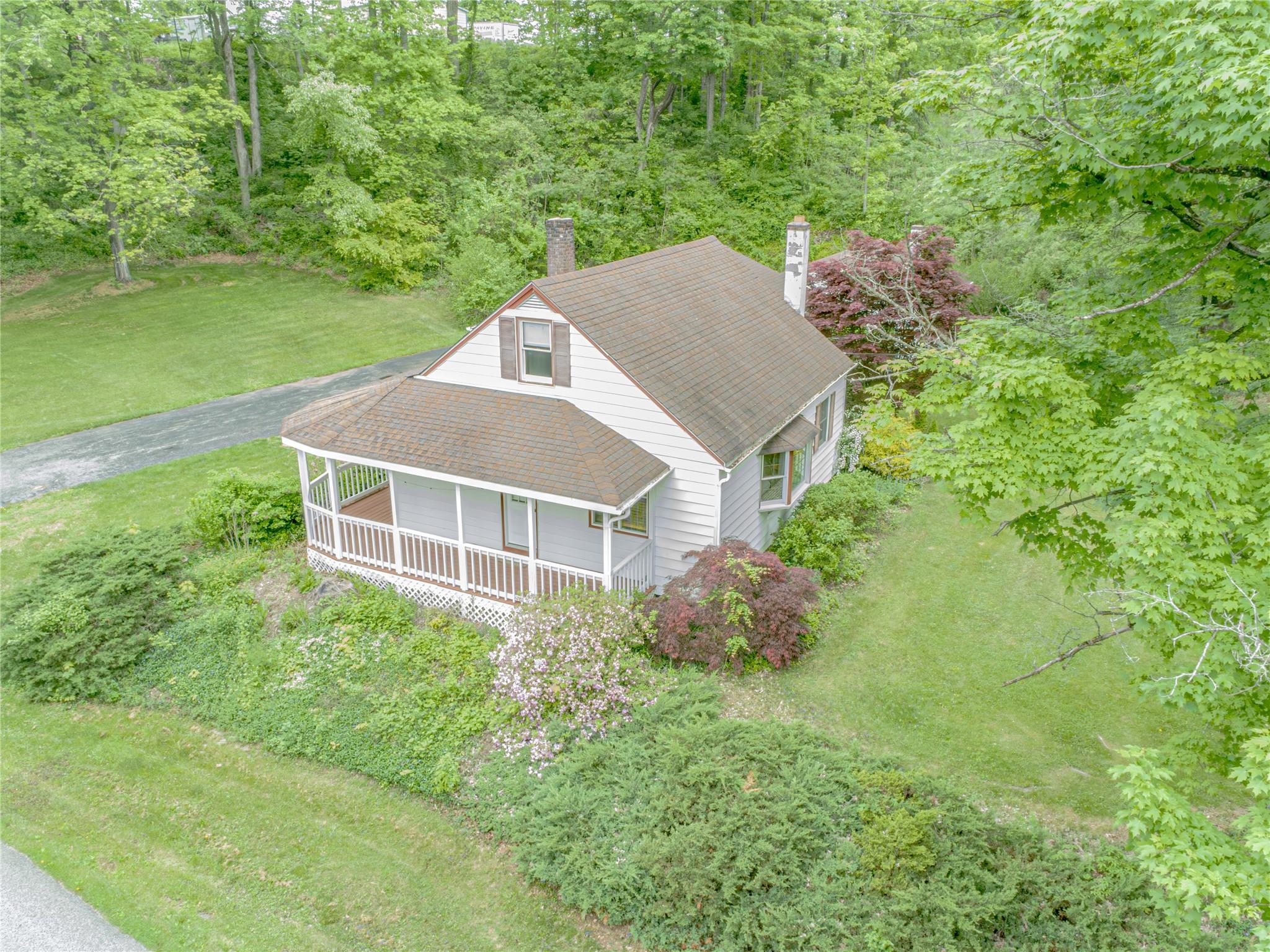 6 Swain Drive, Pleasant Valley, NY 12569