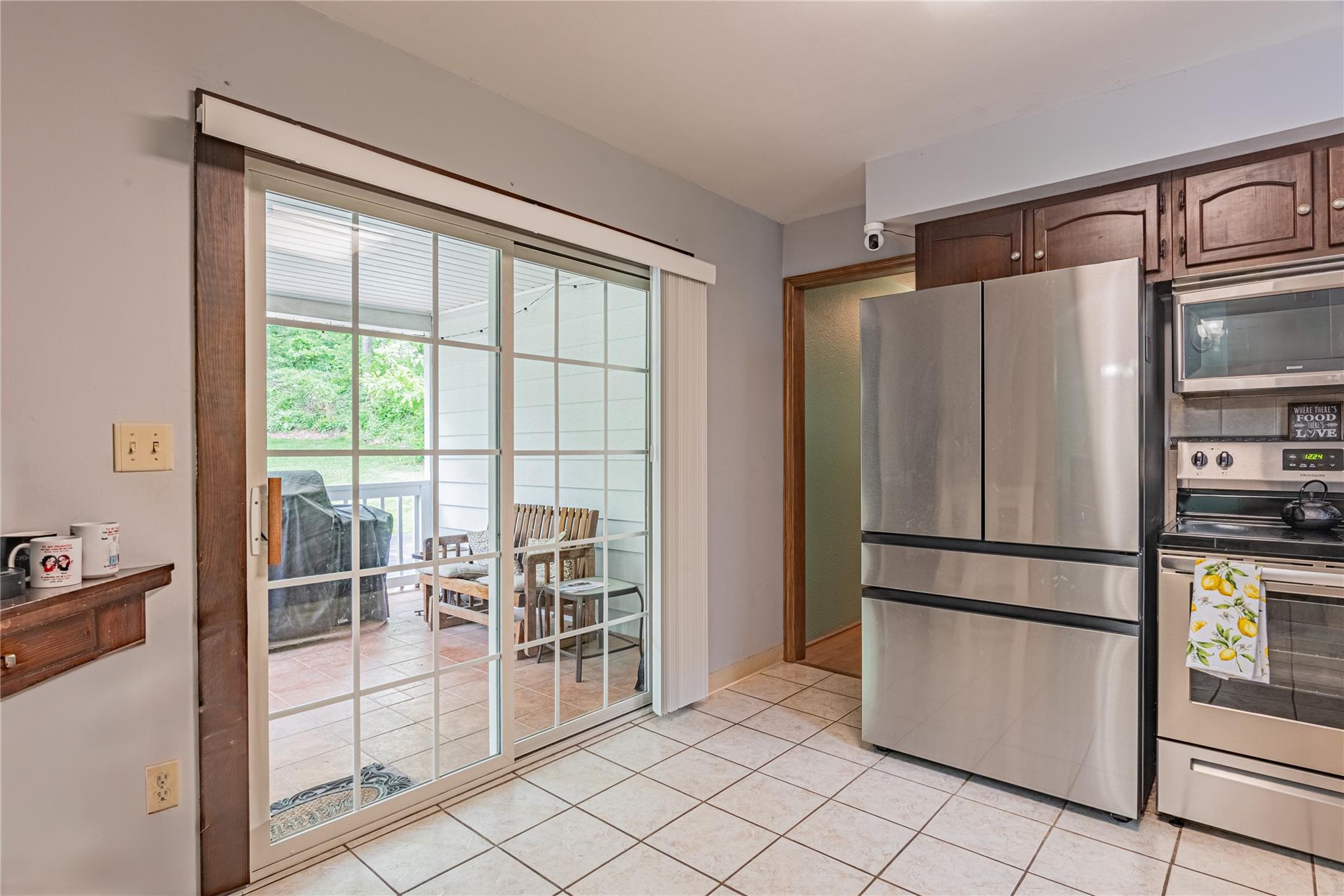 6 Swain Drive, Pleasant Valley, NY 12569